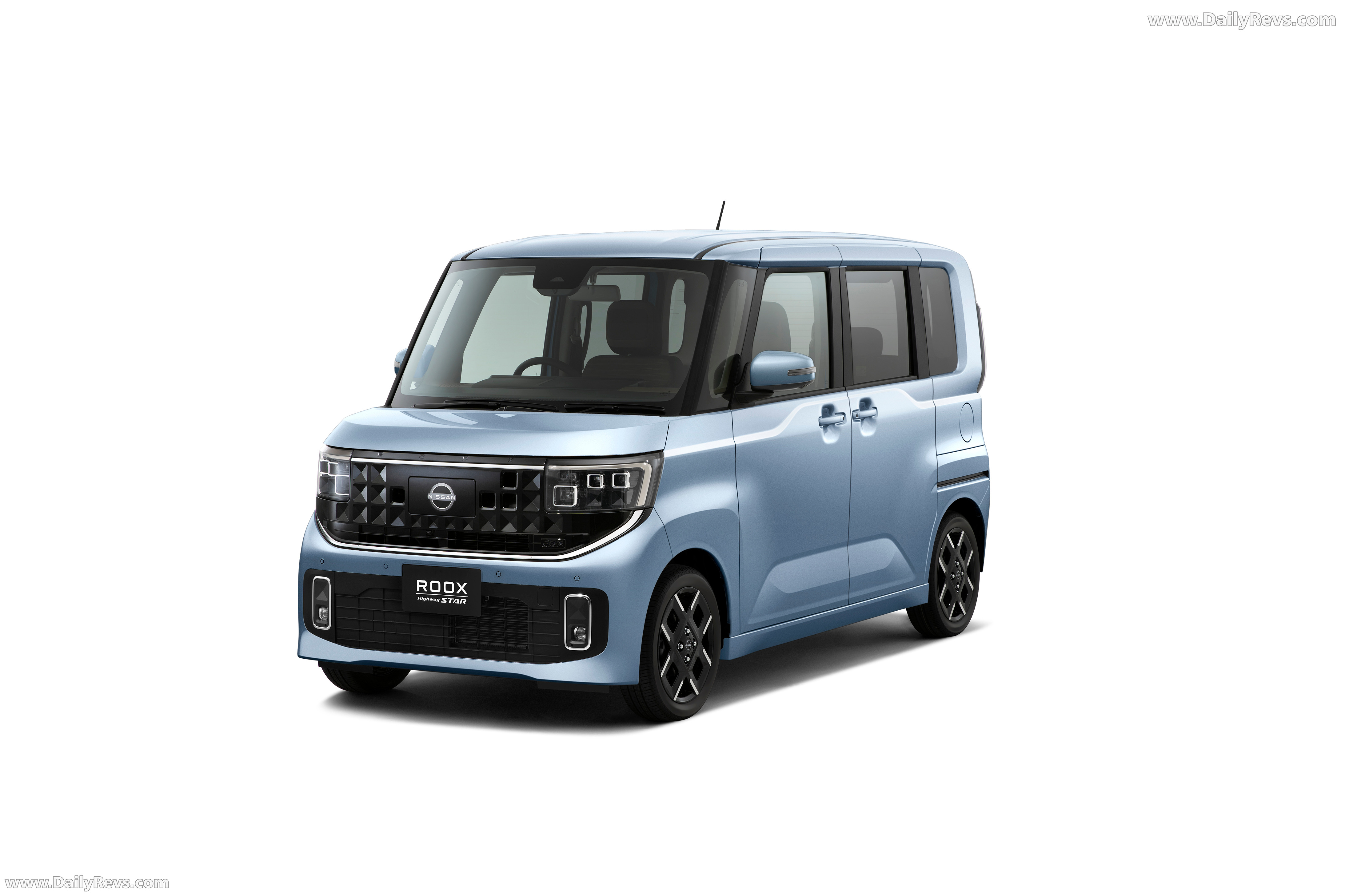 2026 Nissan Roox Front View