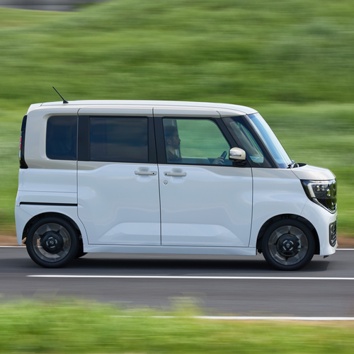 2026 Nissan Roox Side View