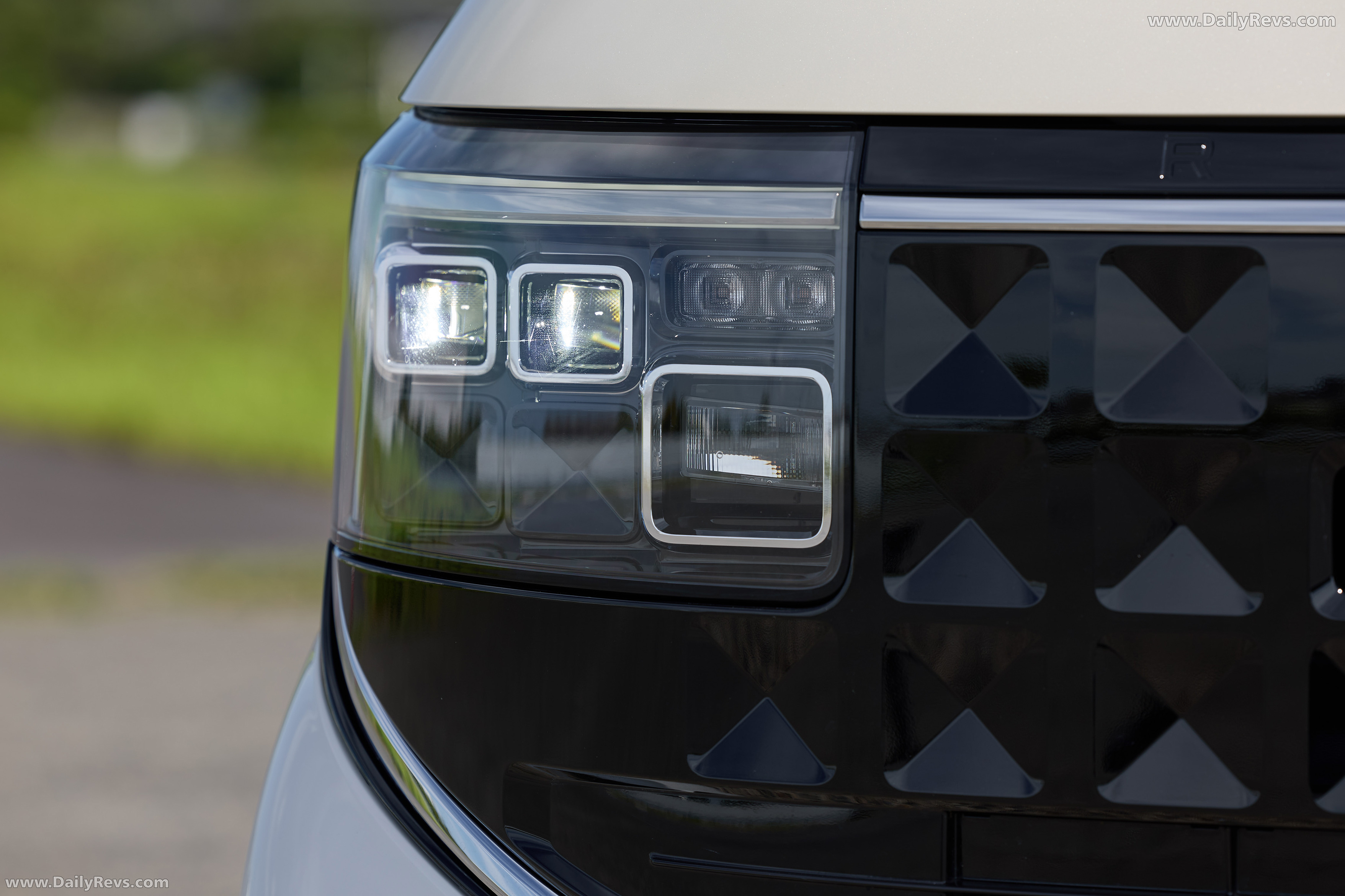 2026 Nissan Roox Exterior