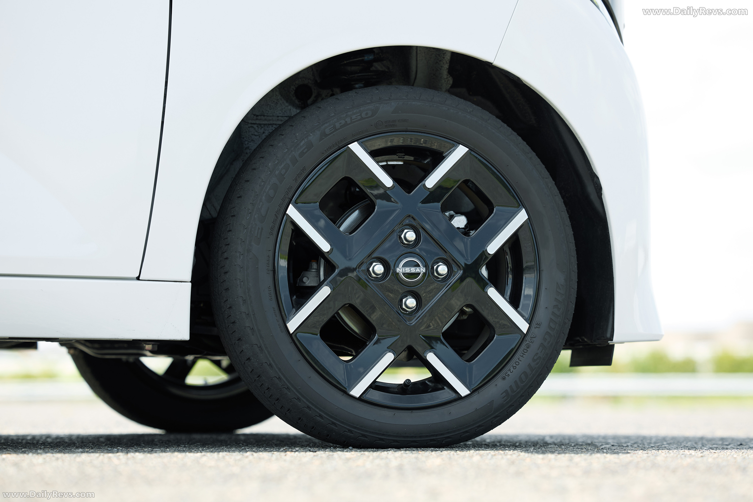 2026 Nissan Roox Exterior