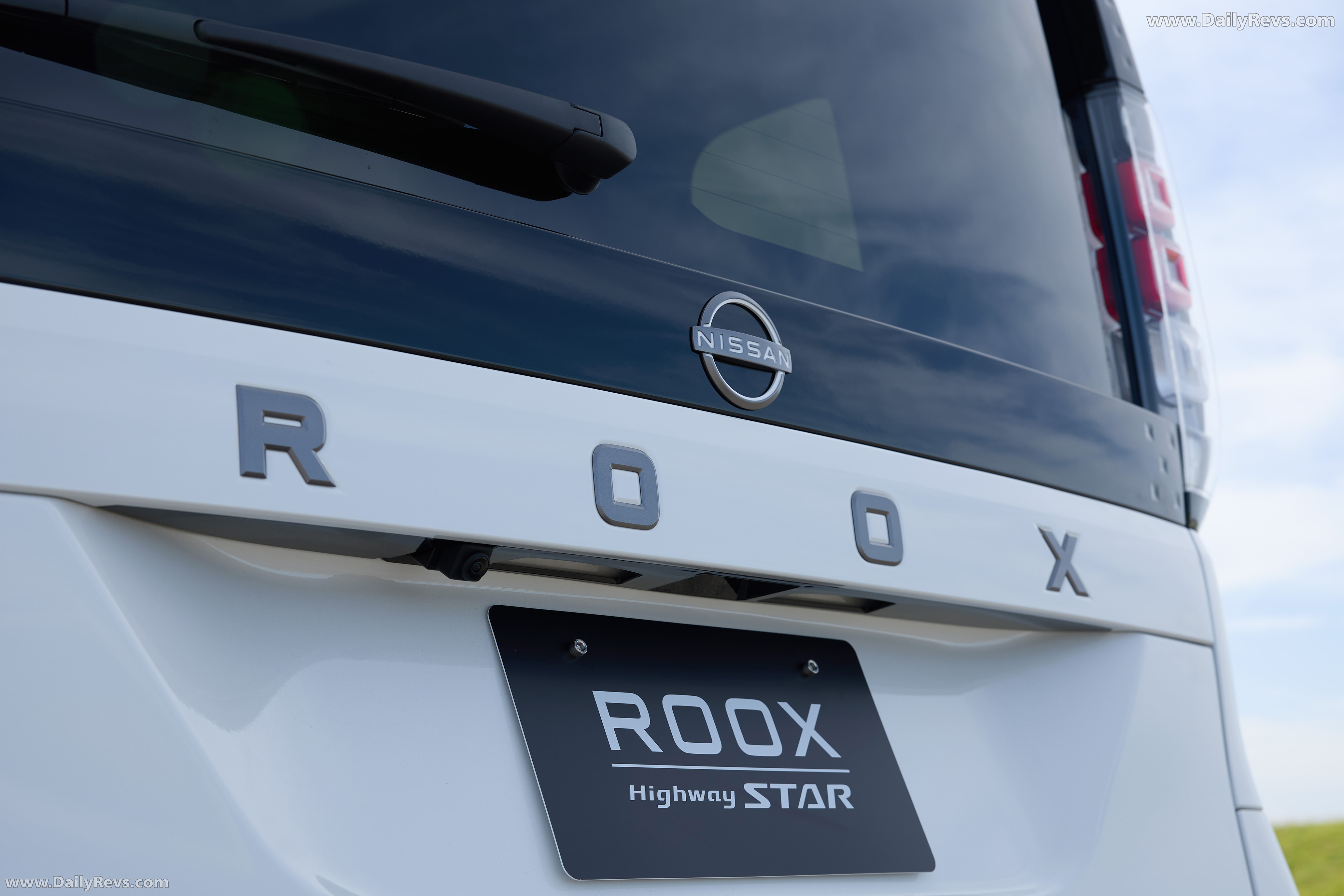 2026 Nissan Roox Exterior