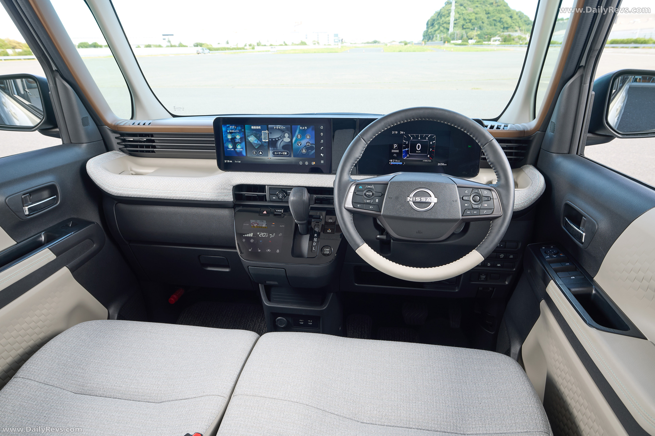 2026 Nissan Roox Interior
