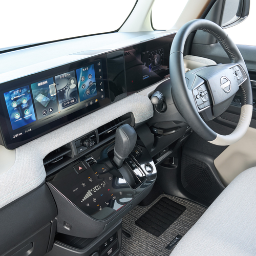 2026 Nissan Roox Interior