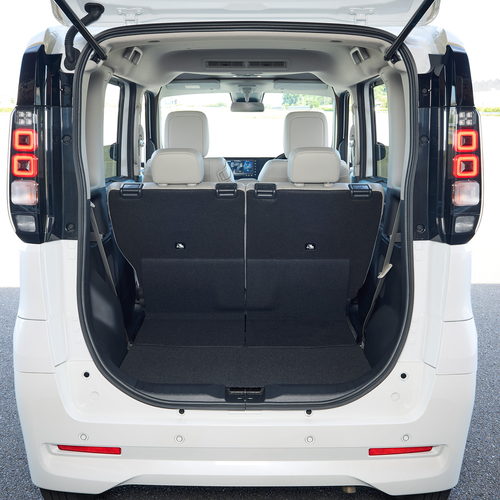 2026 Nissan Roox Interior