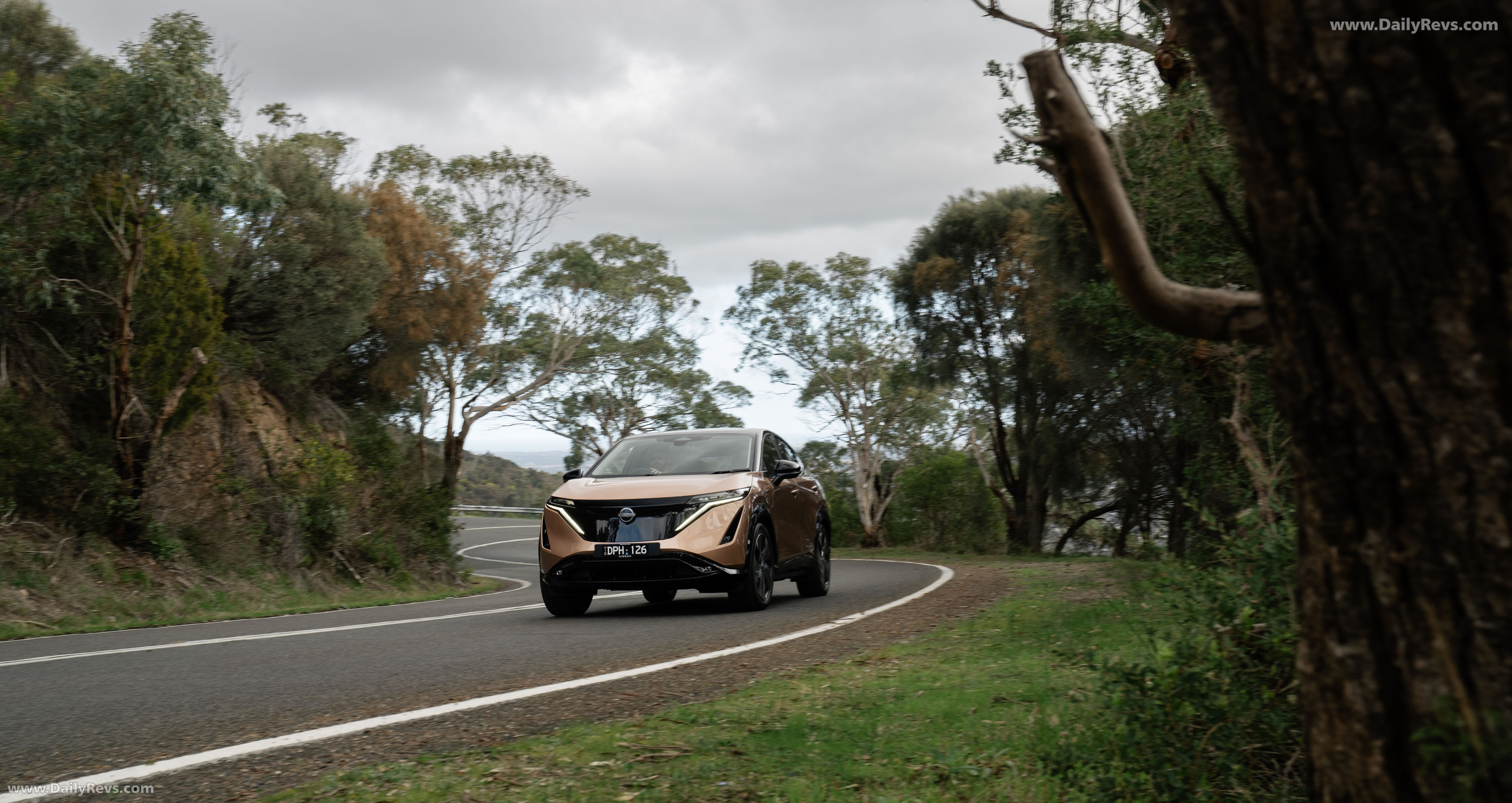 2025 Nissan Ariya Evolve Front View