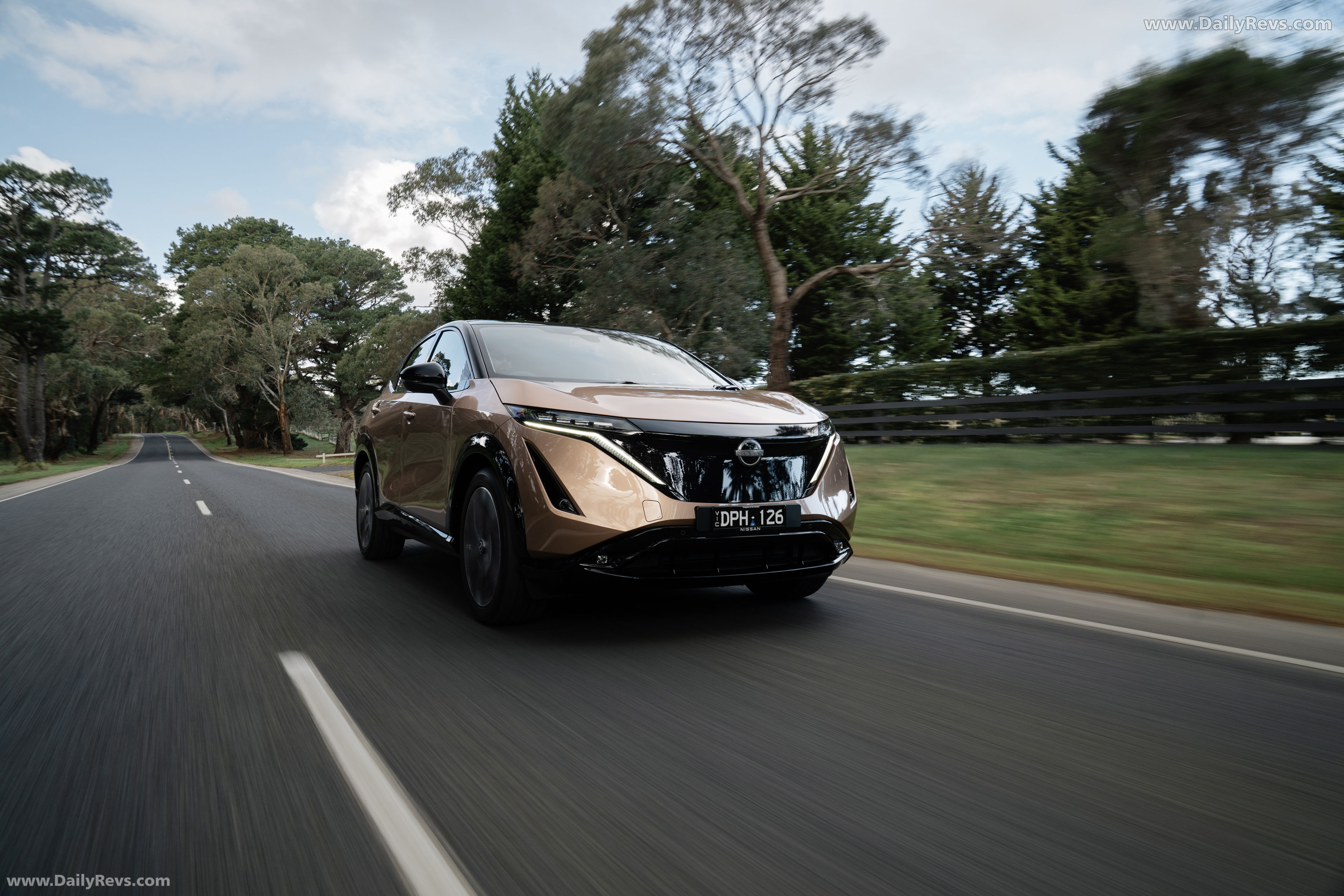 2025 Nissan Ariya Evolve Front View