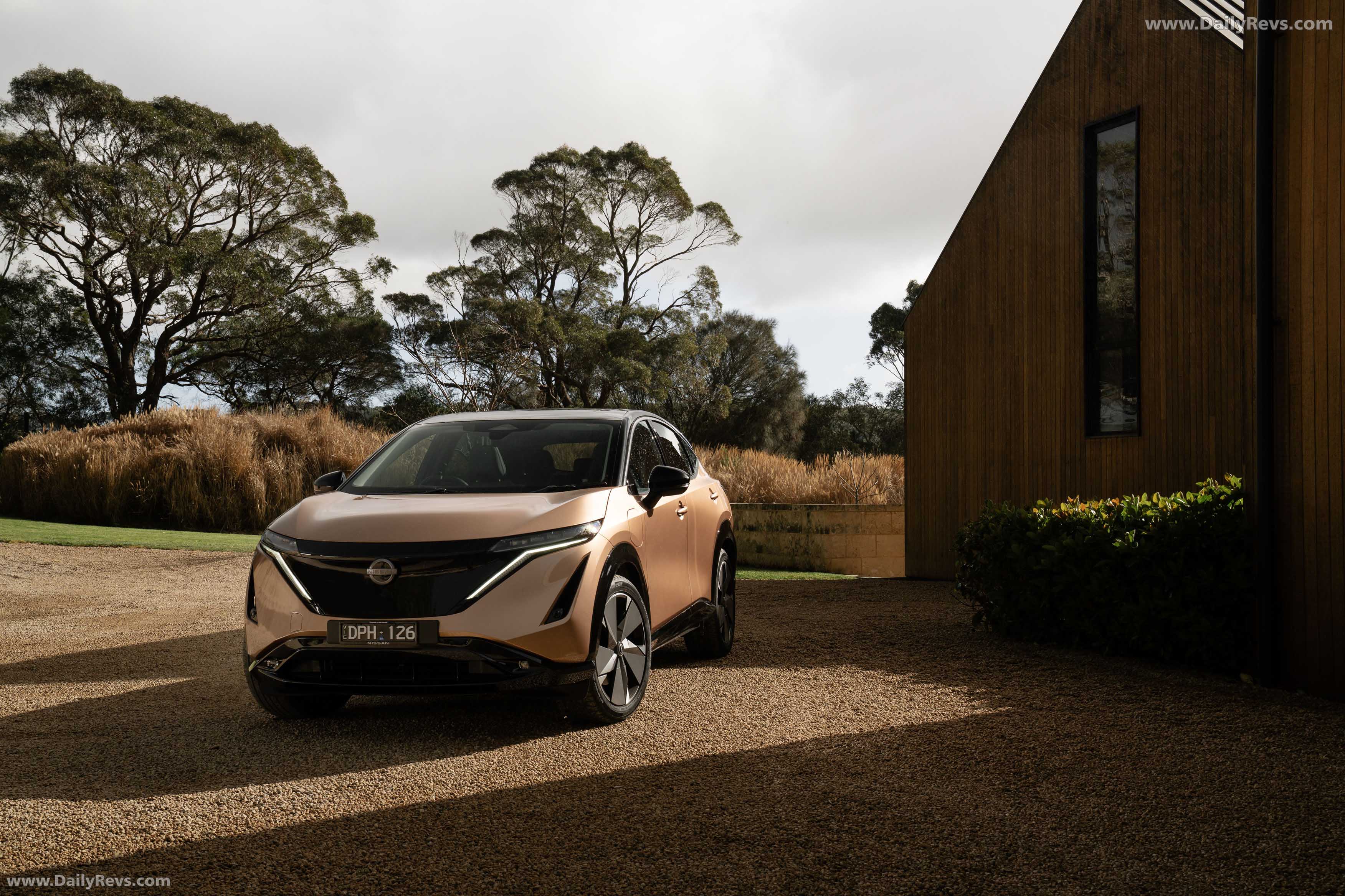2025 Nissan Ariya Evolve Front View