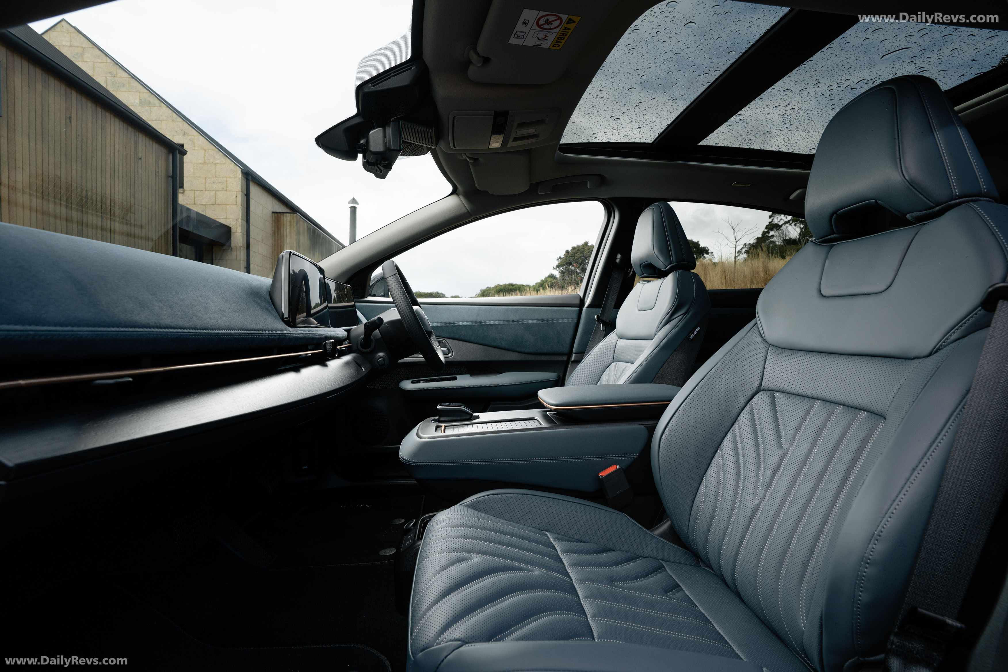 2025 Nissan Ariya Evolve Interior