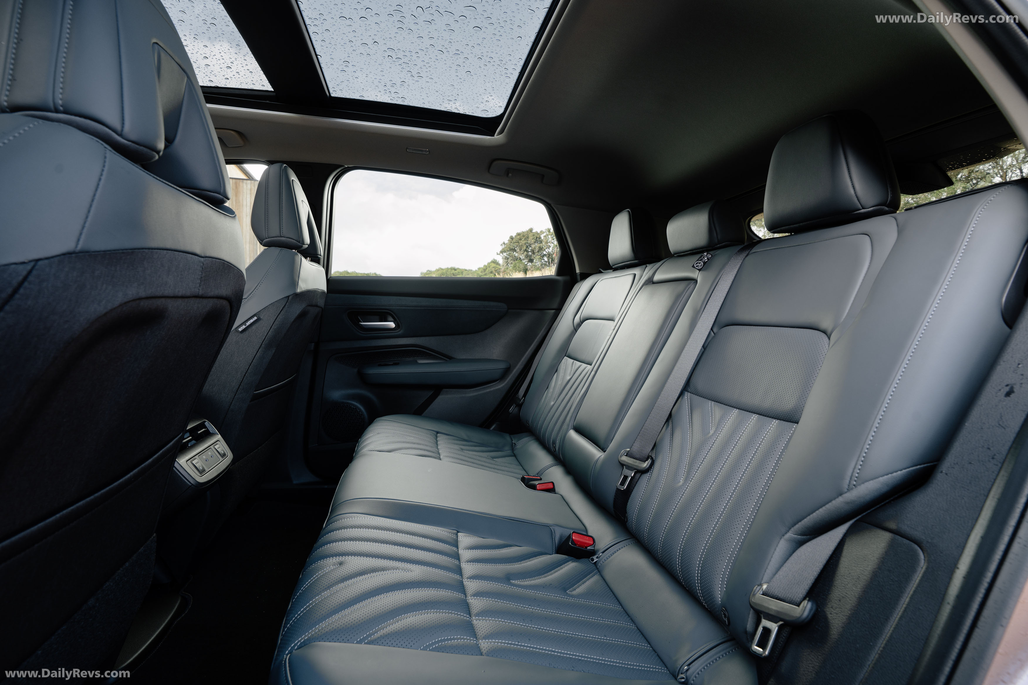 2025 Nissan Ariya Evolve Interior