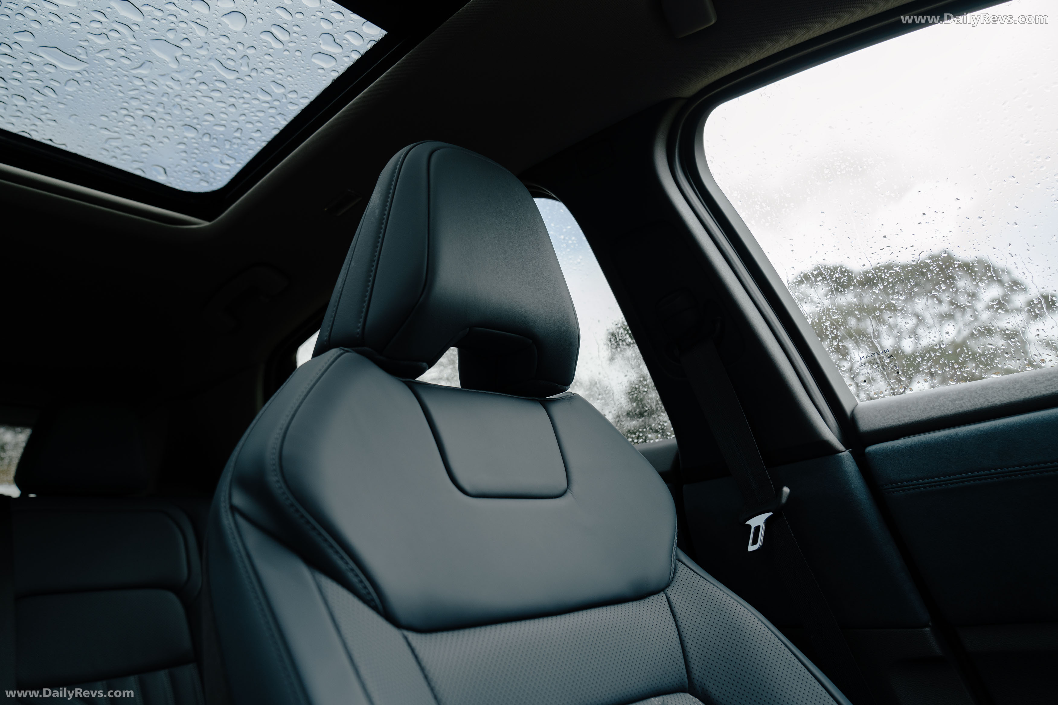 2025 Nissan Ariya Evolve Interior