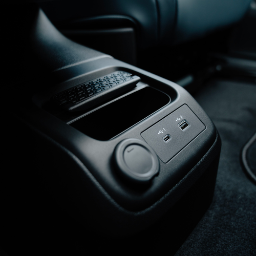 2025 Nissan Ariya Evolve Interior
