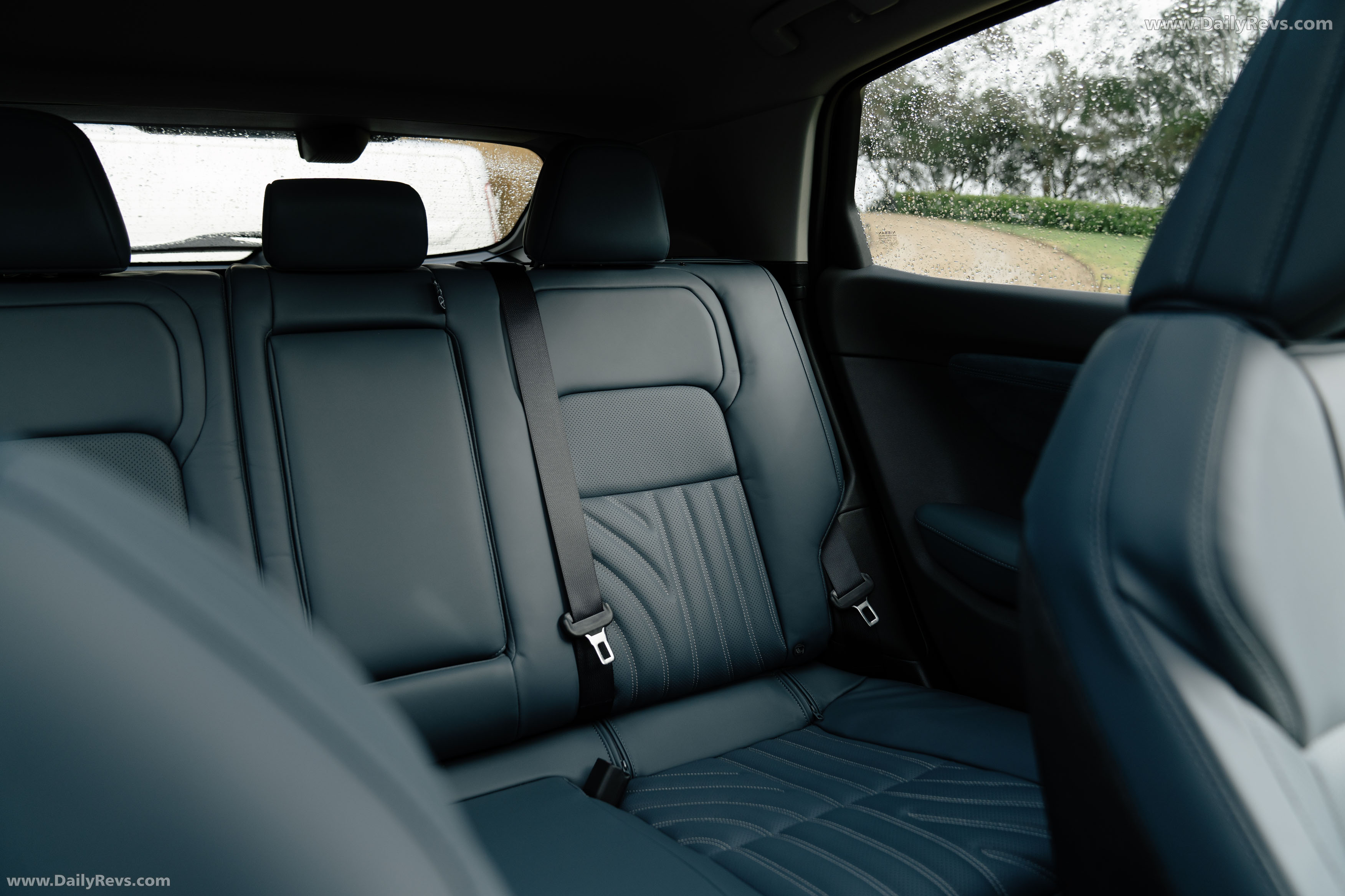 2025 Nissan Ariya Evolve Interior