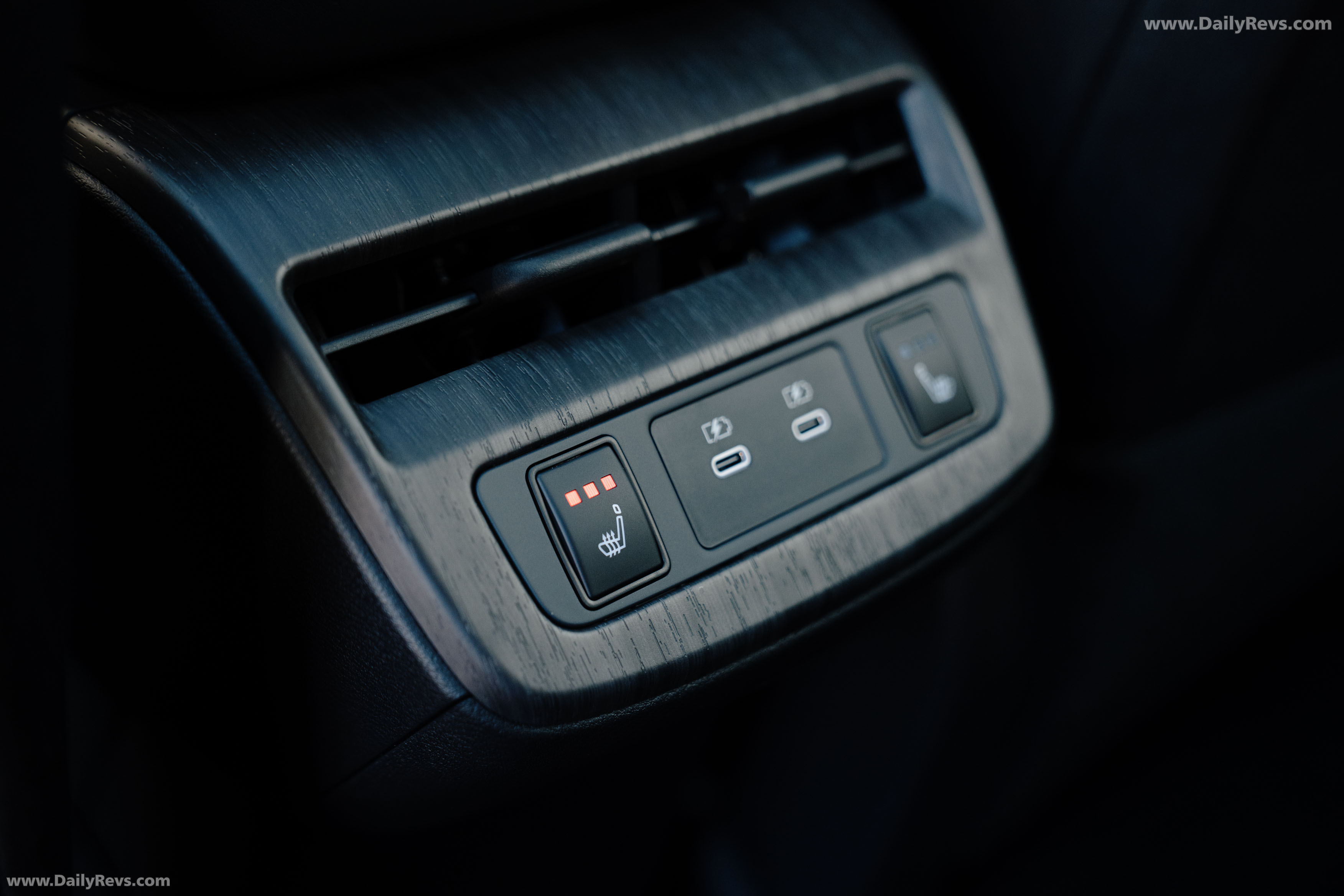 2025 Nissan Ariya Evolve Interior