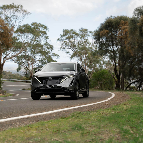 2025  2025 Nissan Ariya Advance Plus Front View