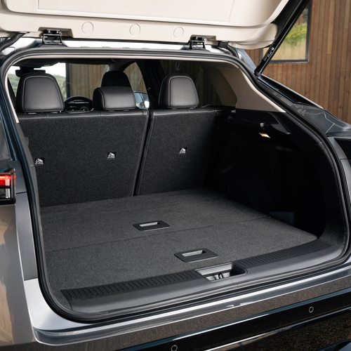 2025  2025 Nissan Ariya Advance Plus Interior