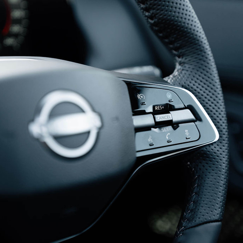 2025  2025 Nissan Ariya Advance Plus Interior