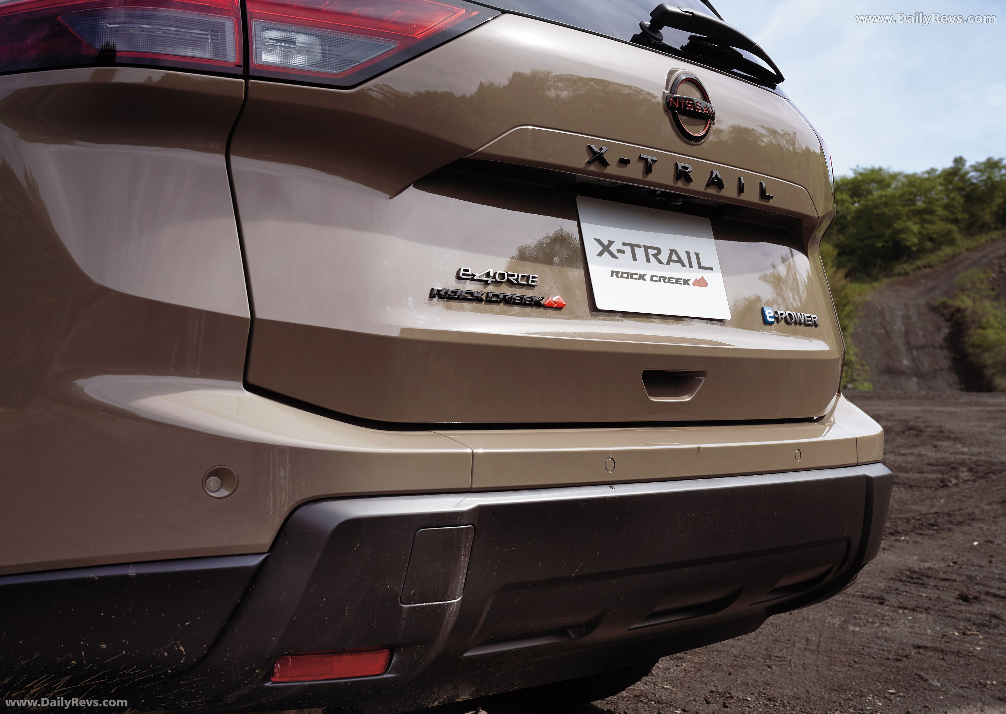 2025 Nissan X-Trail Rock Creek Exterior
