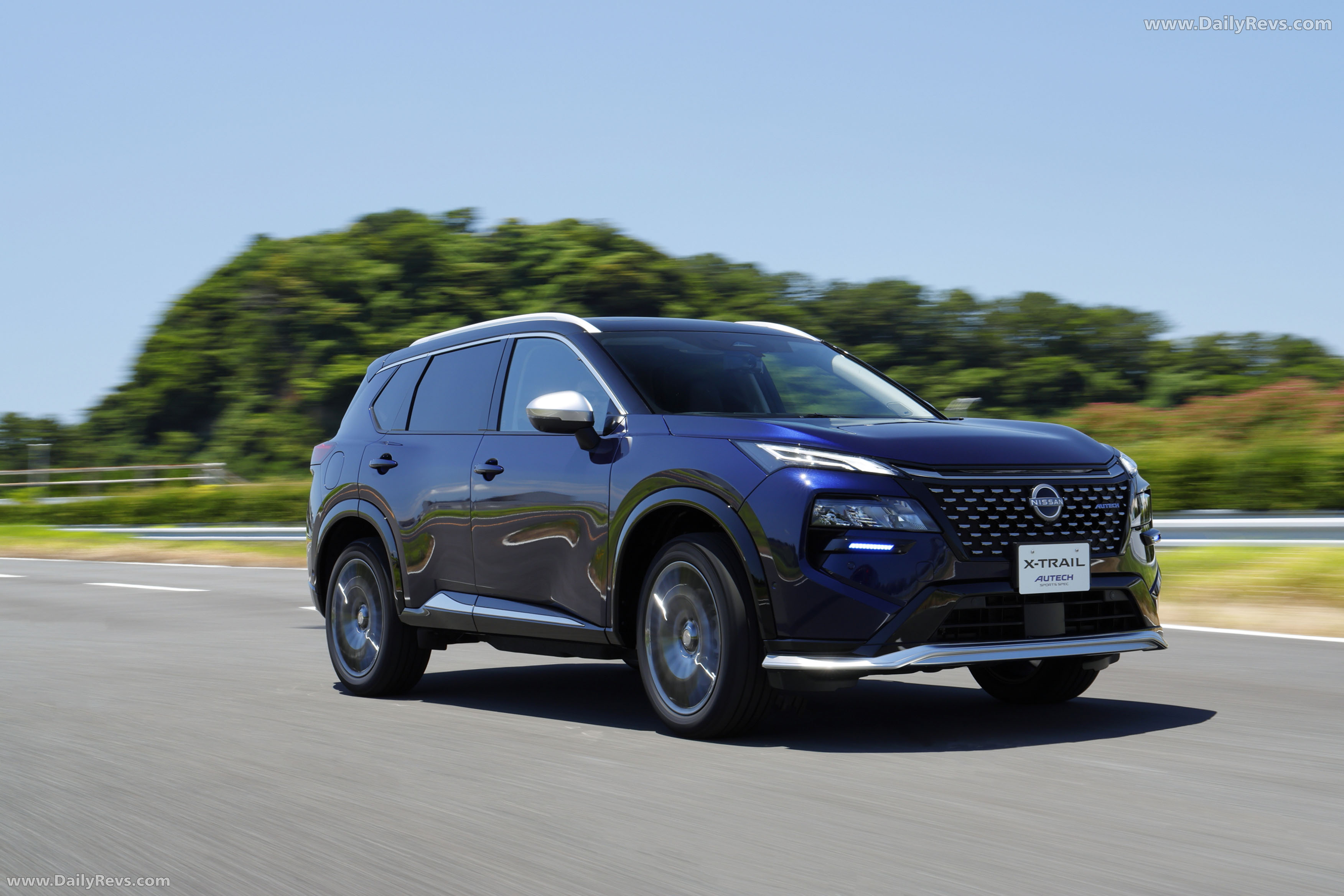 2025 Nissan X-Trail Autech Sports Spec Front View