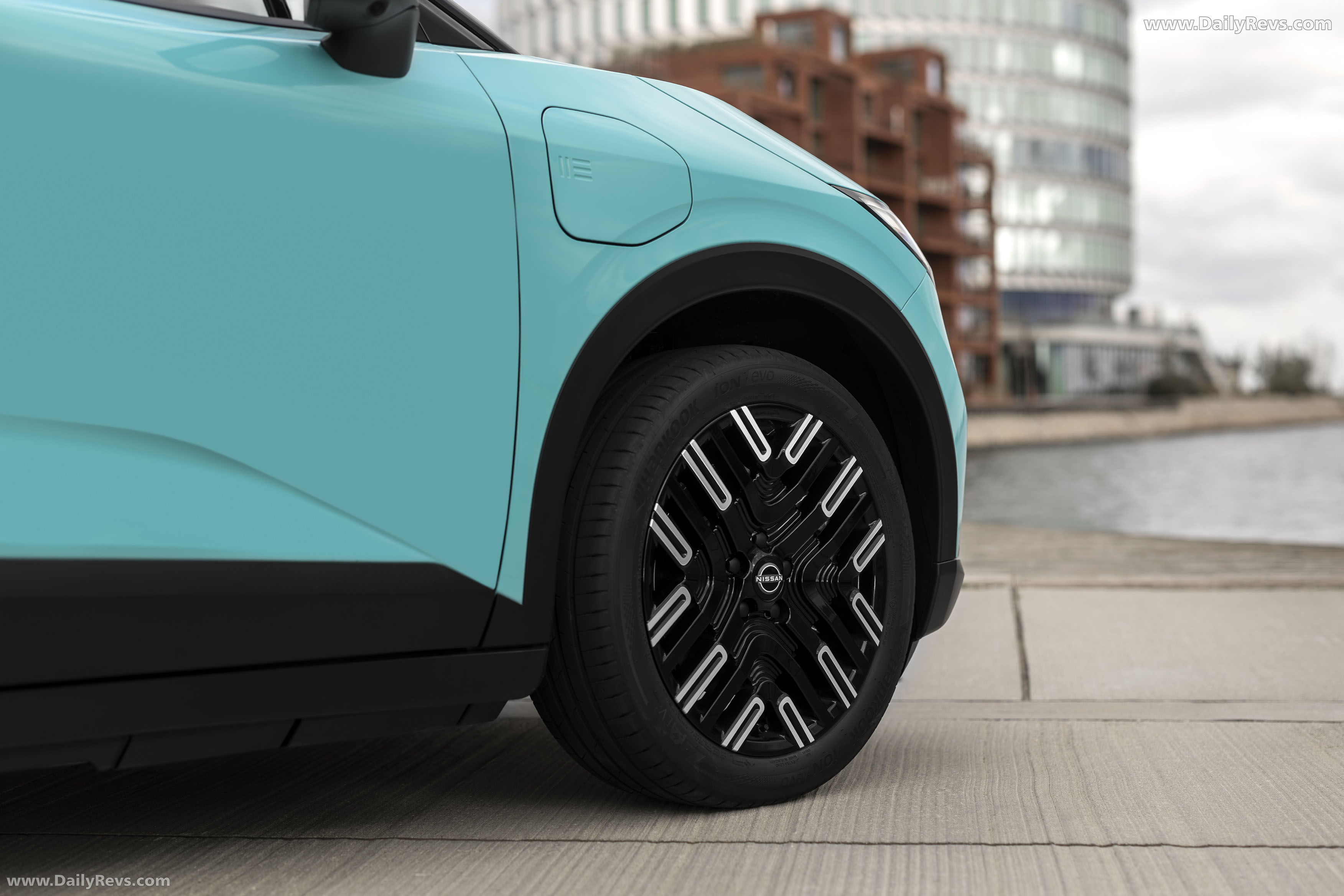 2026 Nissan Leaf EV European Version Exterior