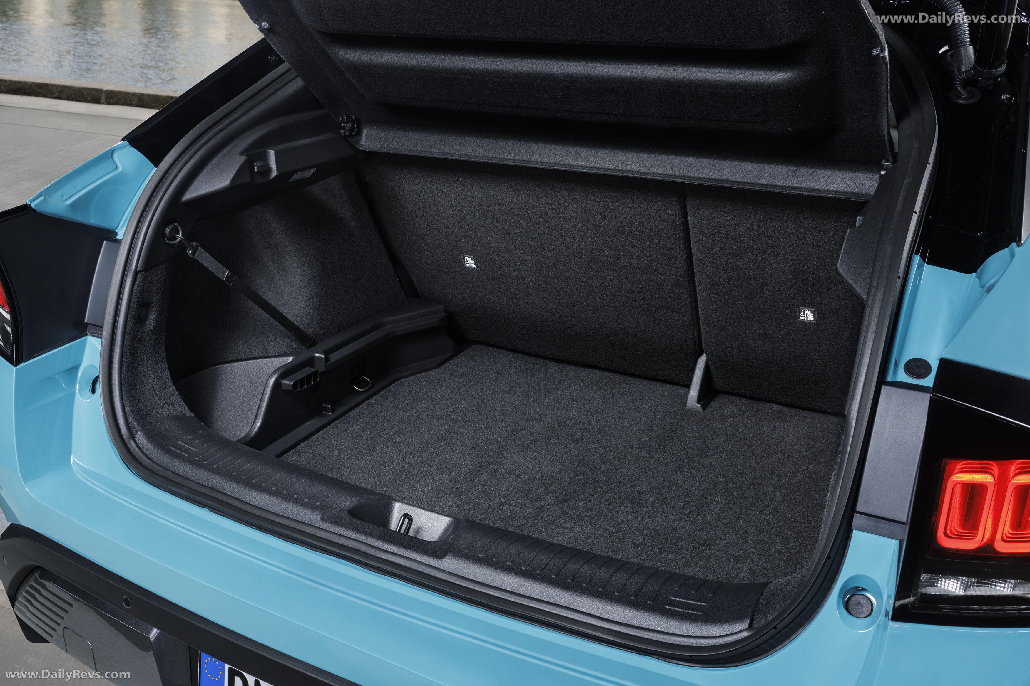 2026 Nissan Leaf EV European Version Interior