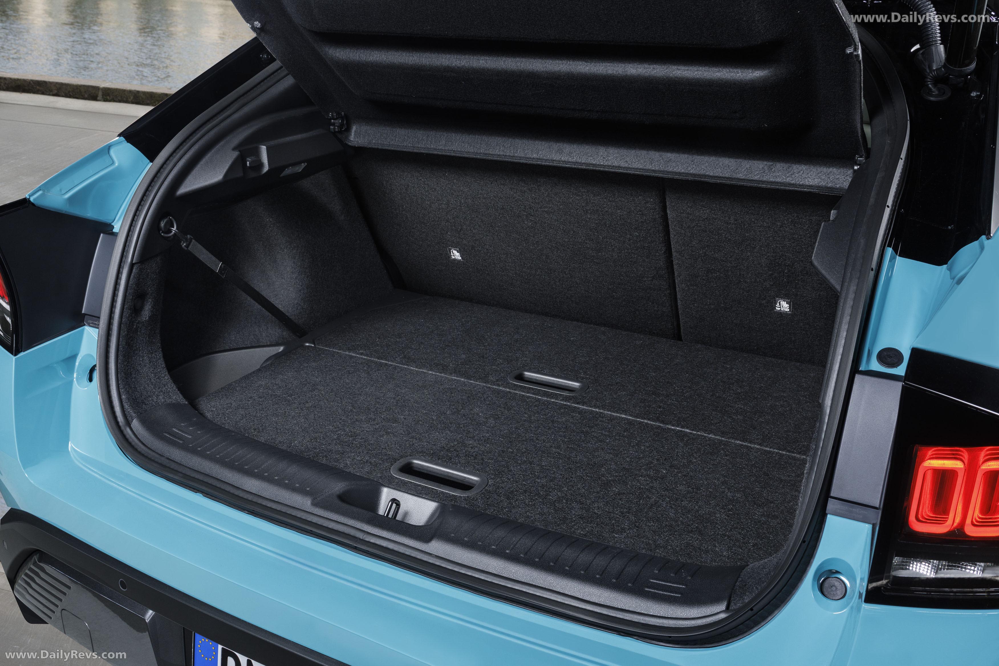 2026 Nissan Leaf EV European Version Interior