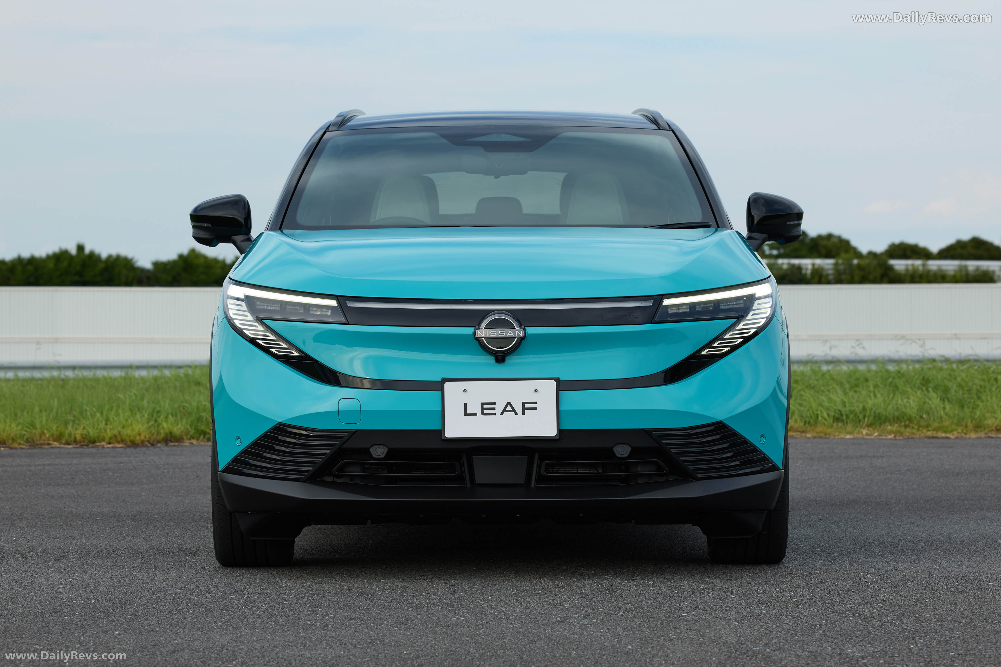 2026 Nissan Leaf EV Japanese Version Front View