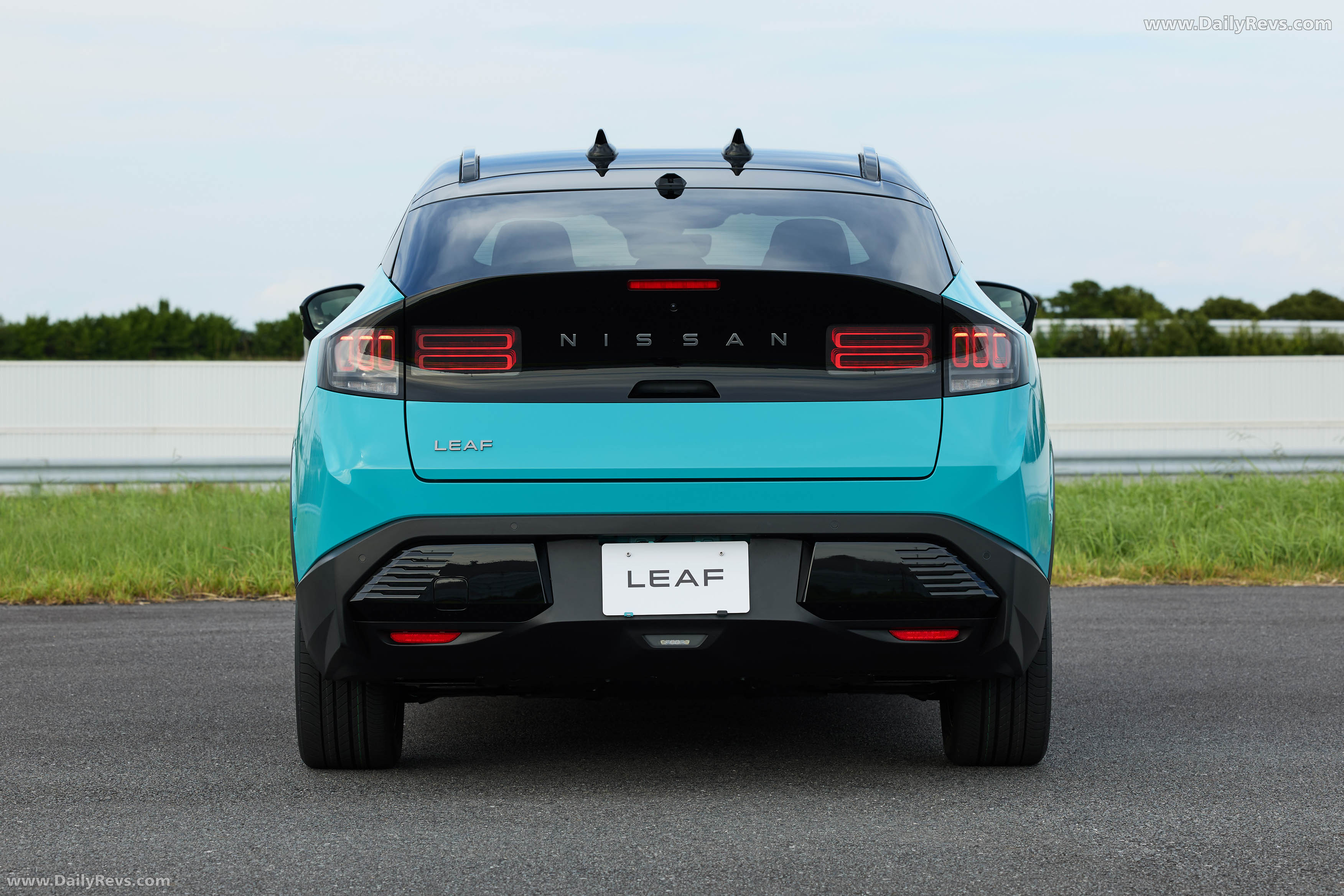 2026 Nissan Leaf EV Japanese Version Rear View