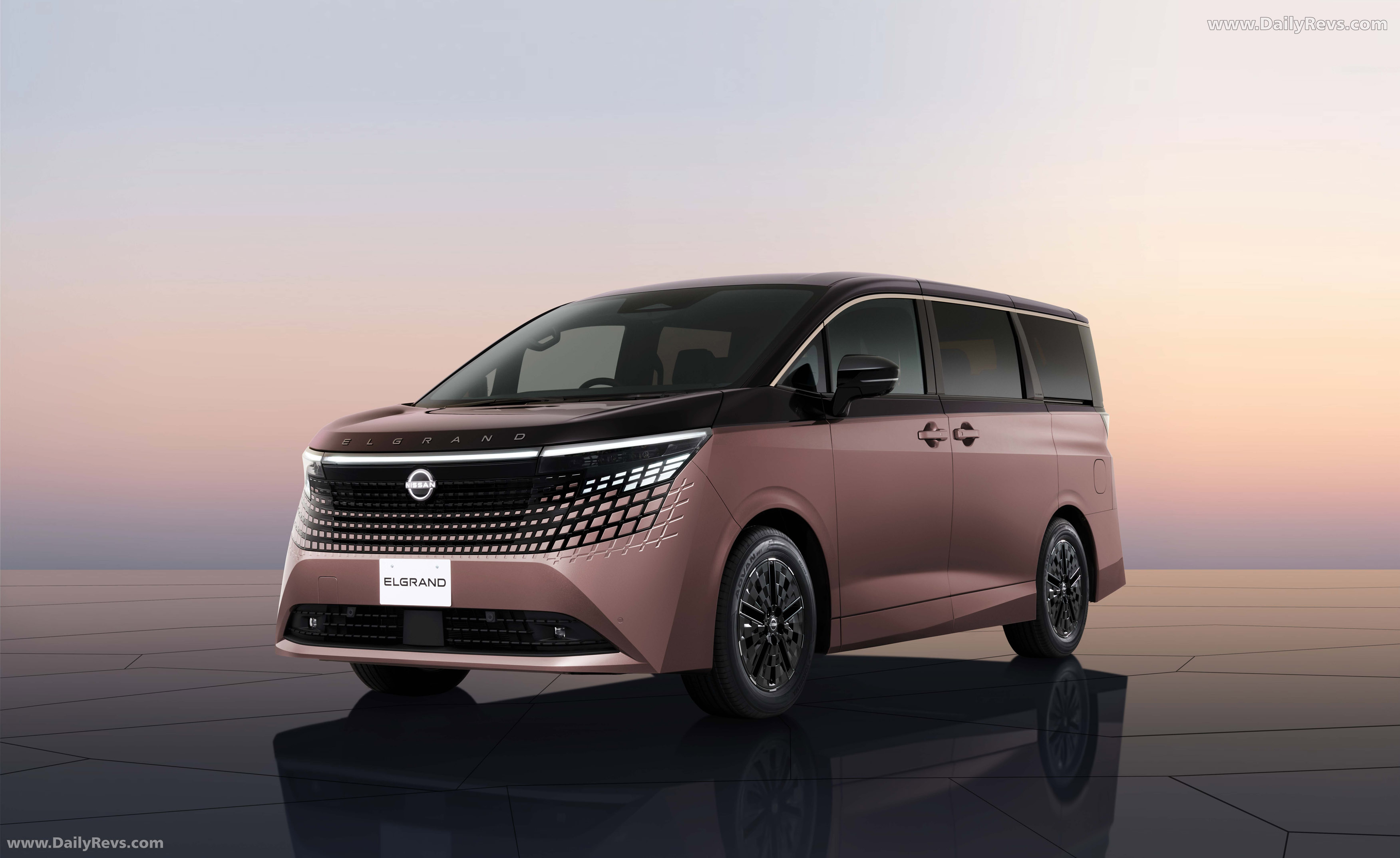 2026 Nissan Elgrand Front View