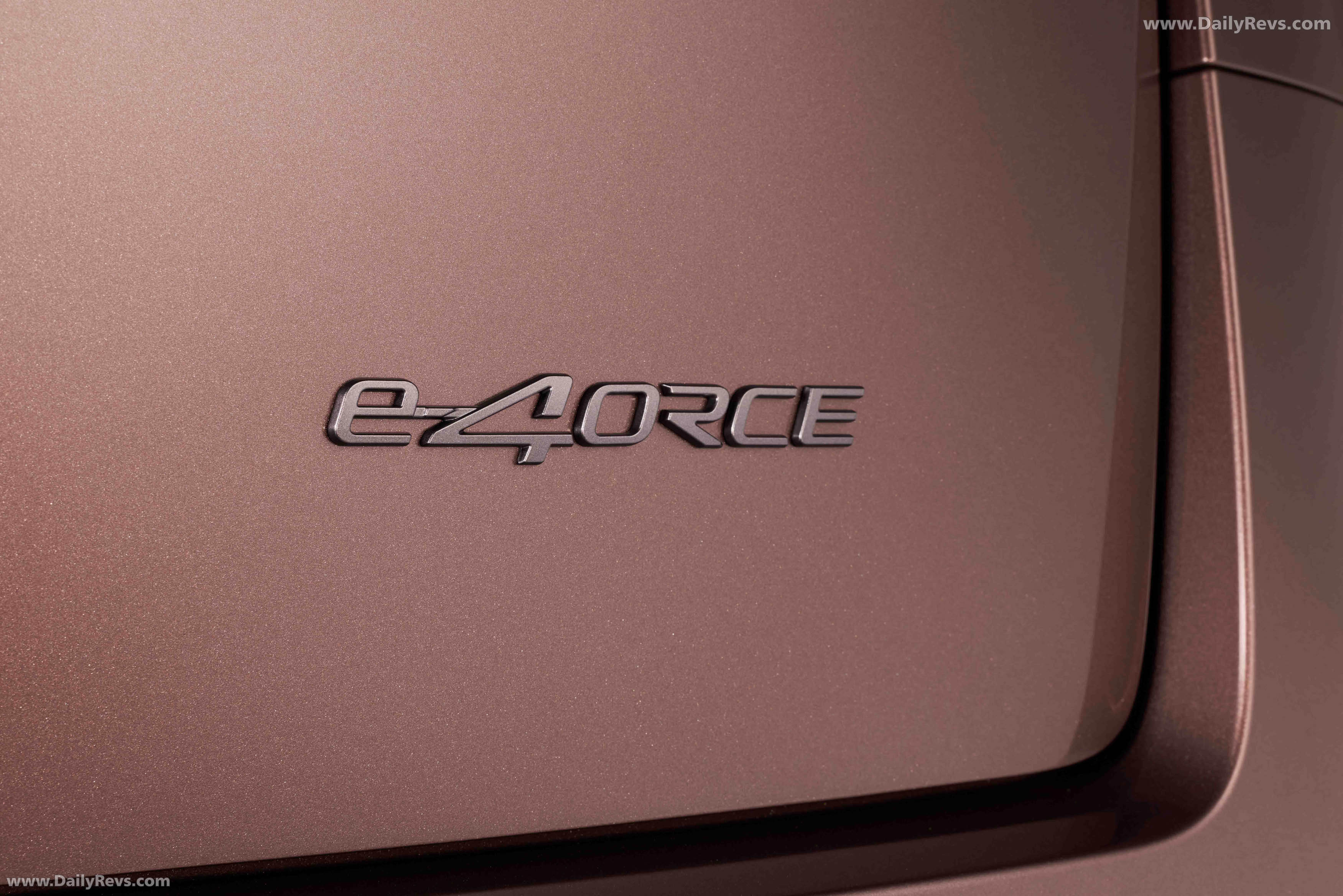 2026 Nissan Elgrand Exterior