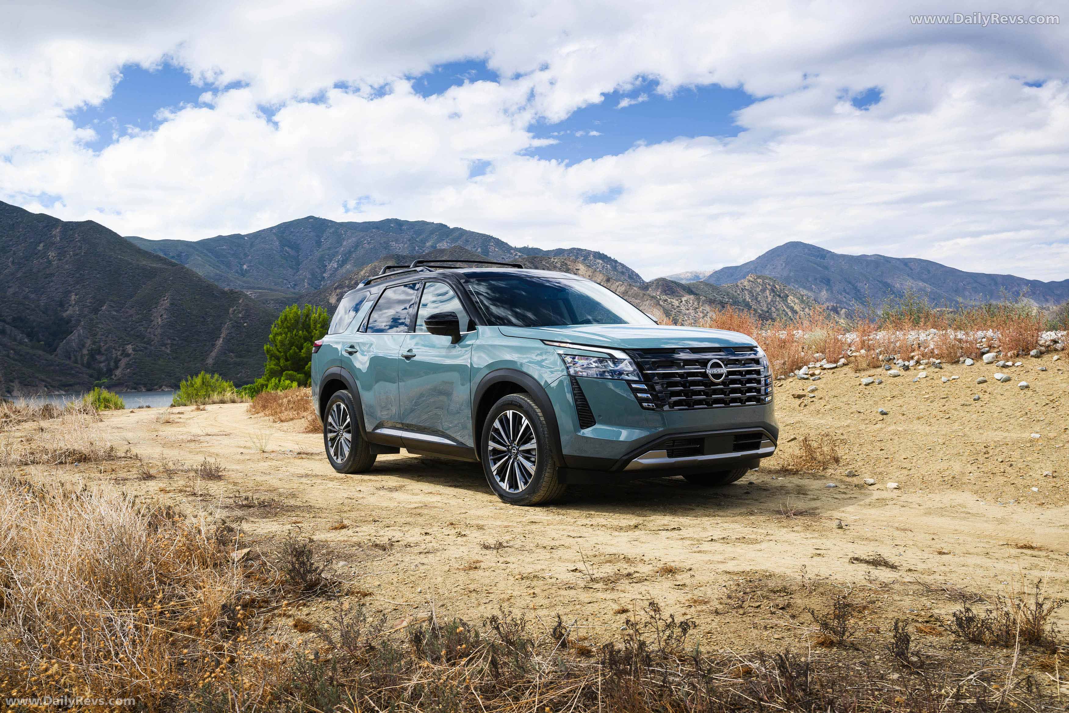 2026 Nissan Pathfinder Front View