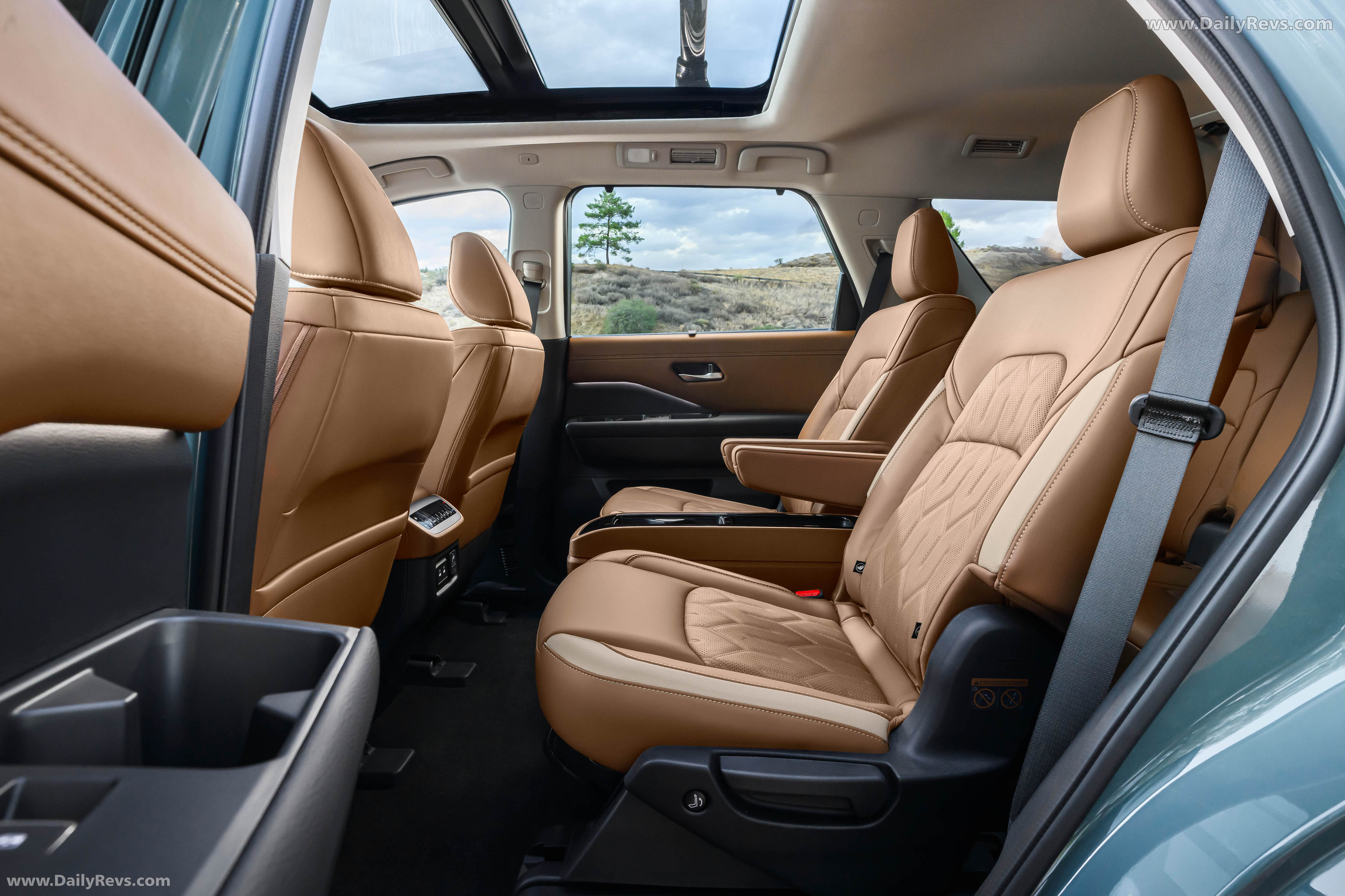 2026 Nissan Pathfinder Interior