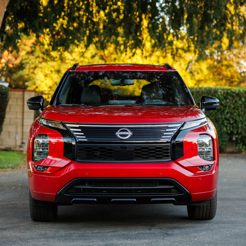 2026 Nissan Rogue Plug-in Hybrid Front View