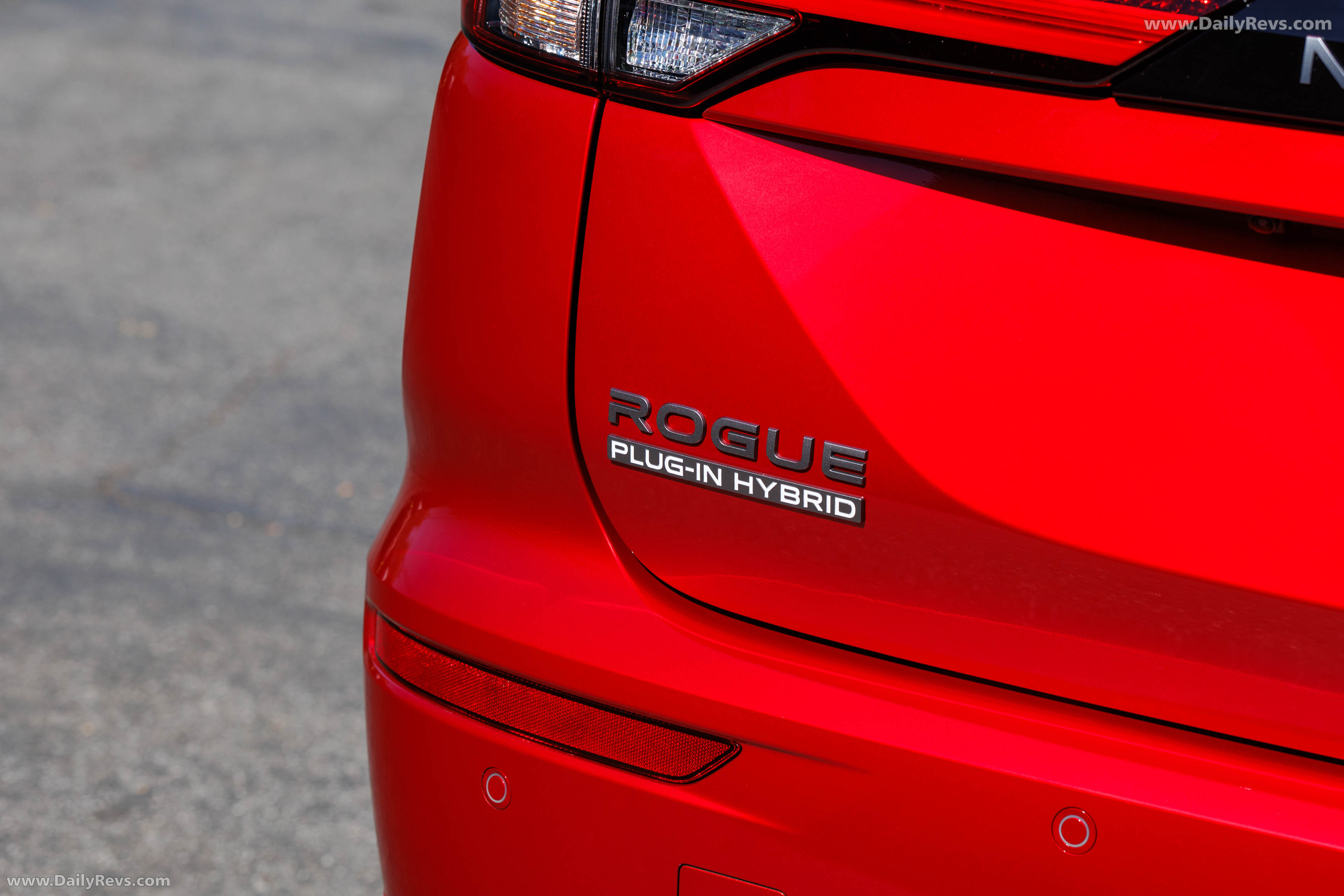 2026 Nissan Rogue Plug-in Hybrid Exterior