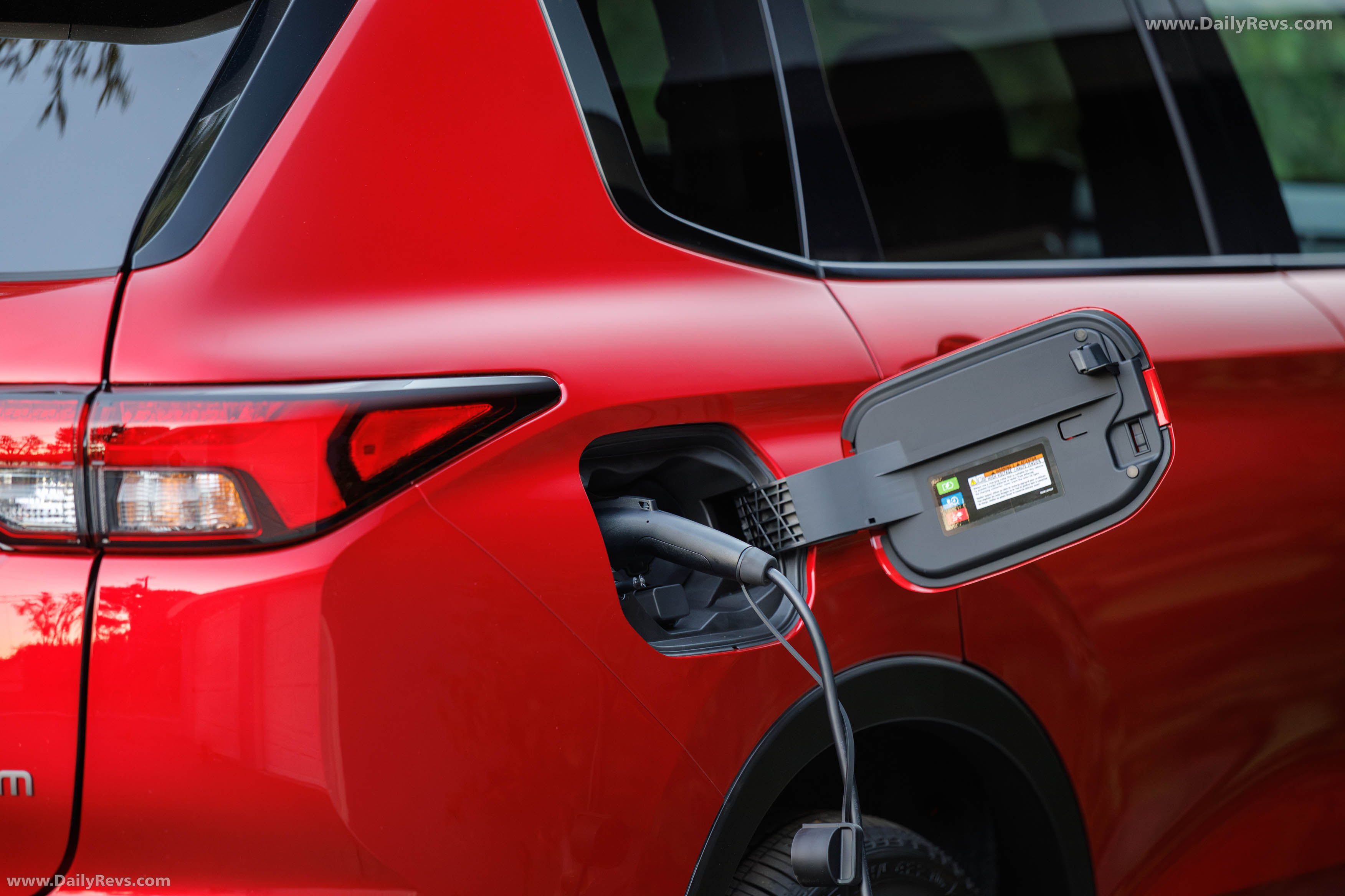 2026 Nissan Rogue Plug-in Hybrid Exterior