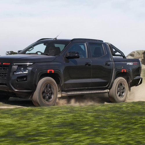 2026 Nissan Navara PRO-4X Front View