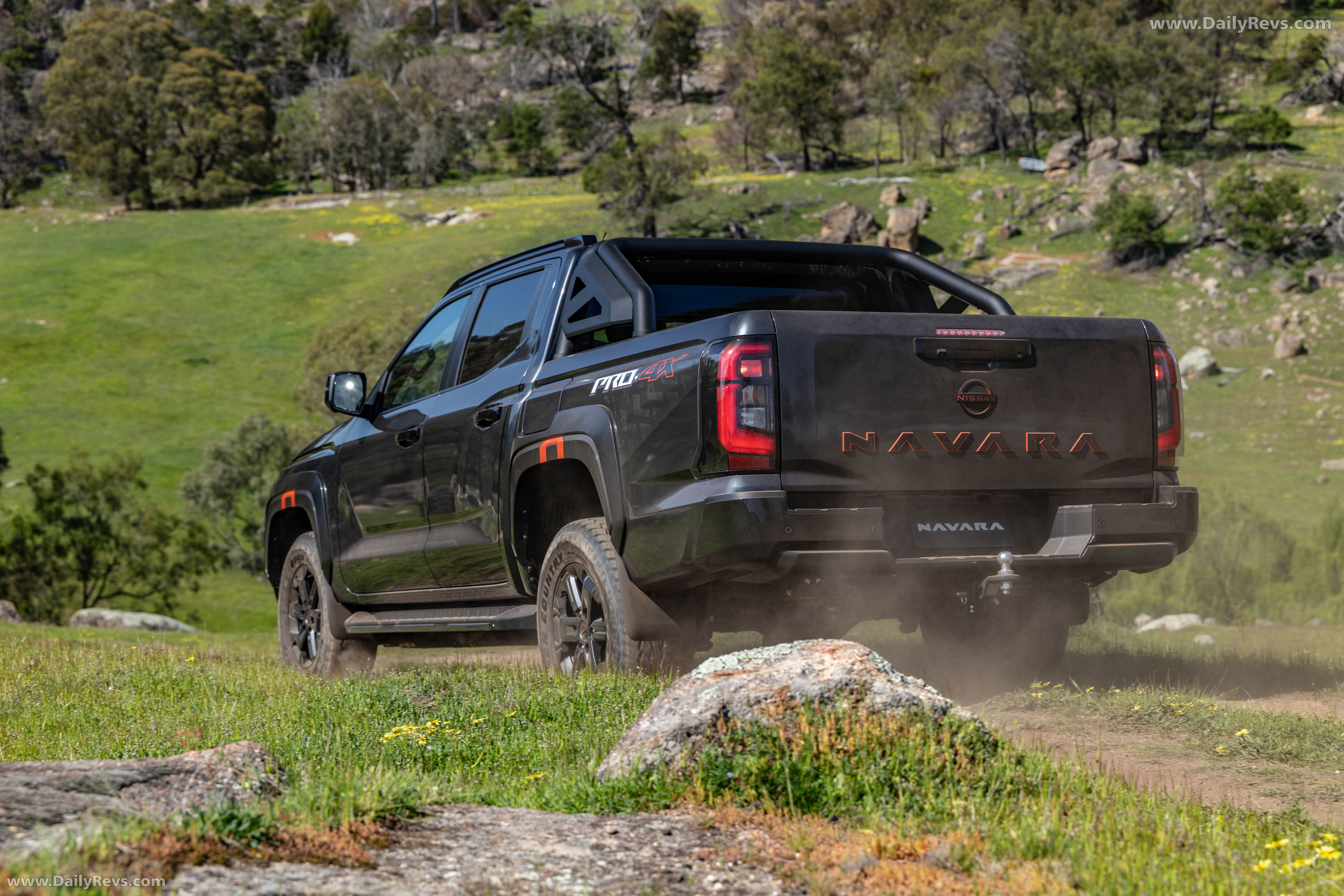 2026 Nissan Navara PRO-4X Rear View