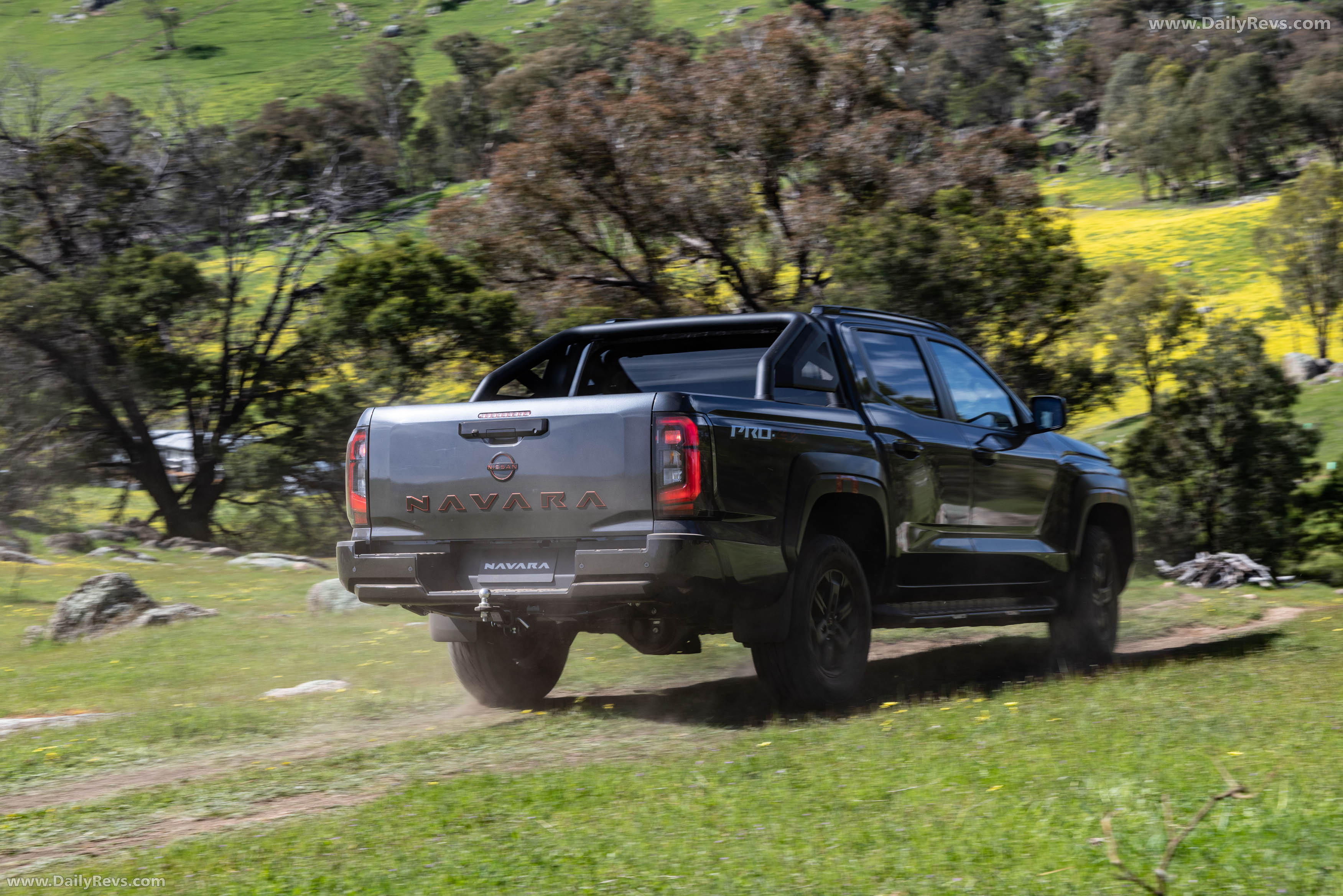 2026 Nissan Navara PRO-4X Rear View