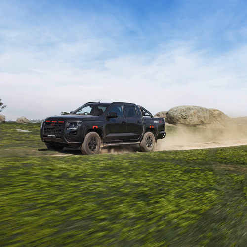 2026 Nissan Navara PRO-4X Side View