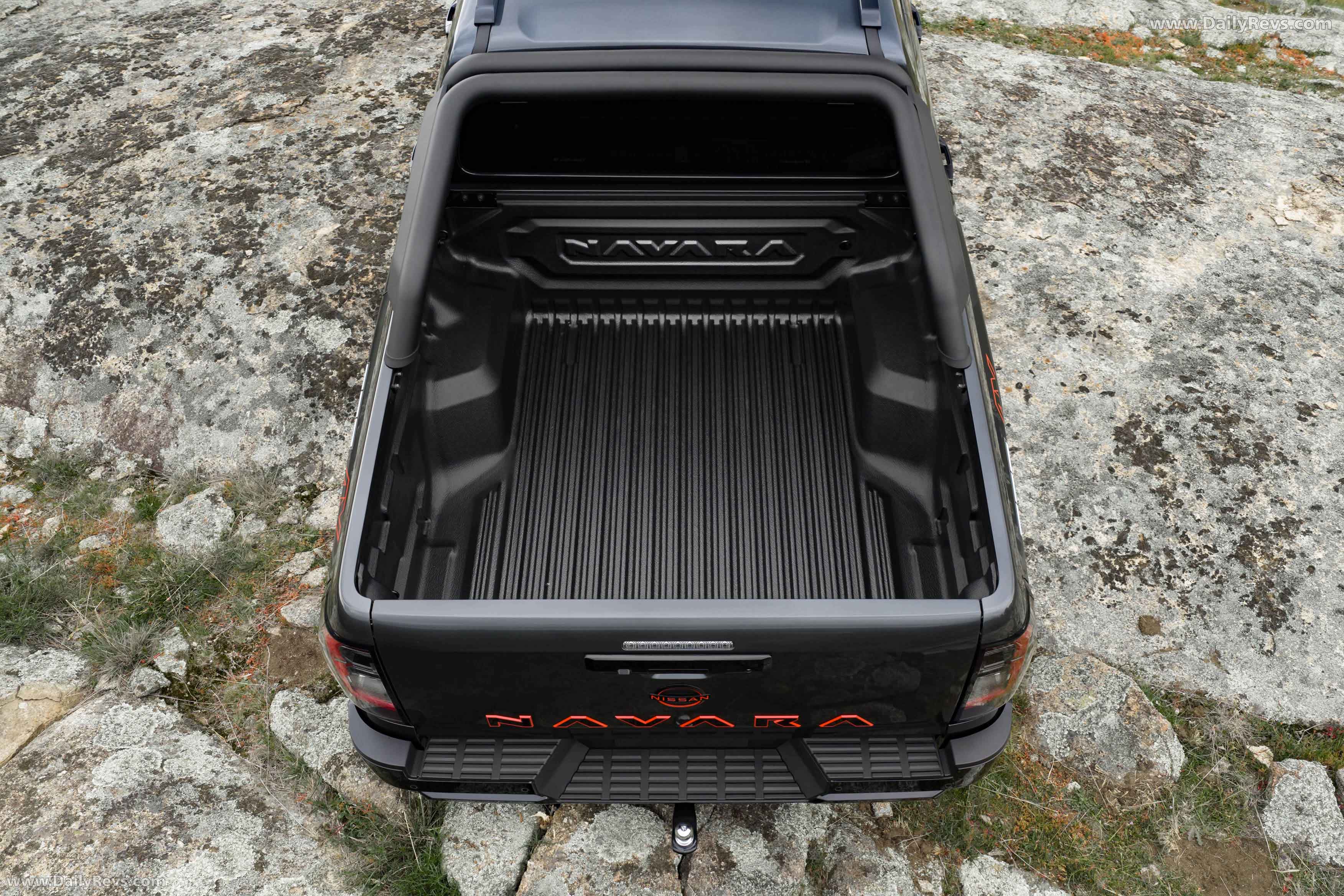 2026 Nissan Navara PRO-4X Top View