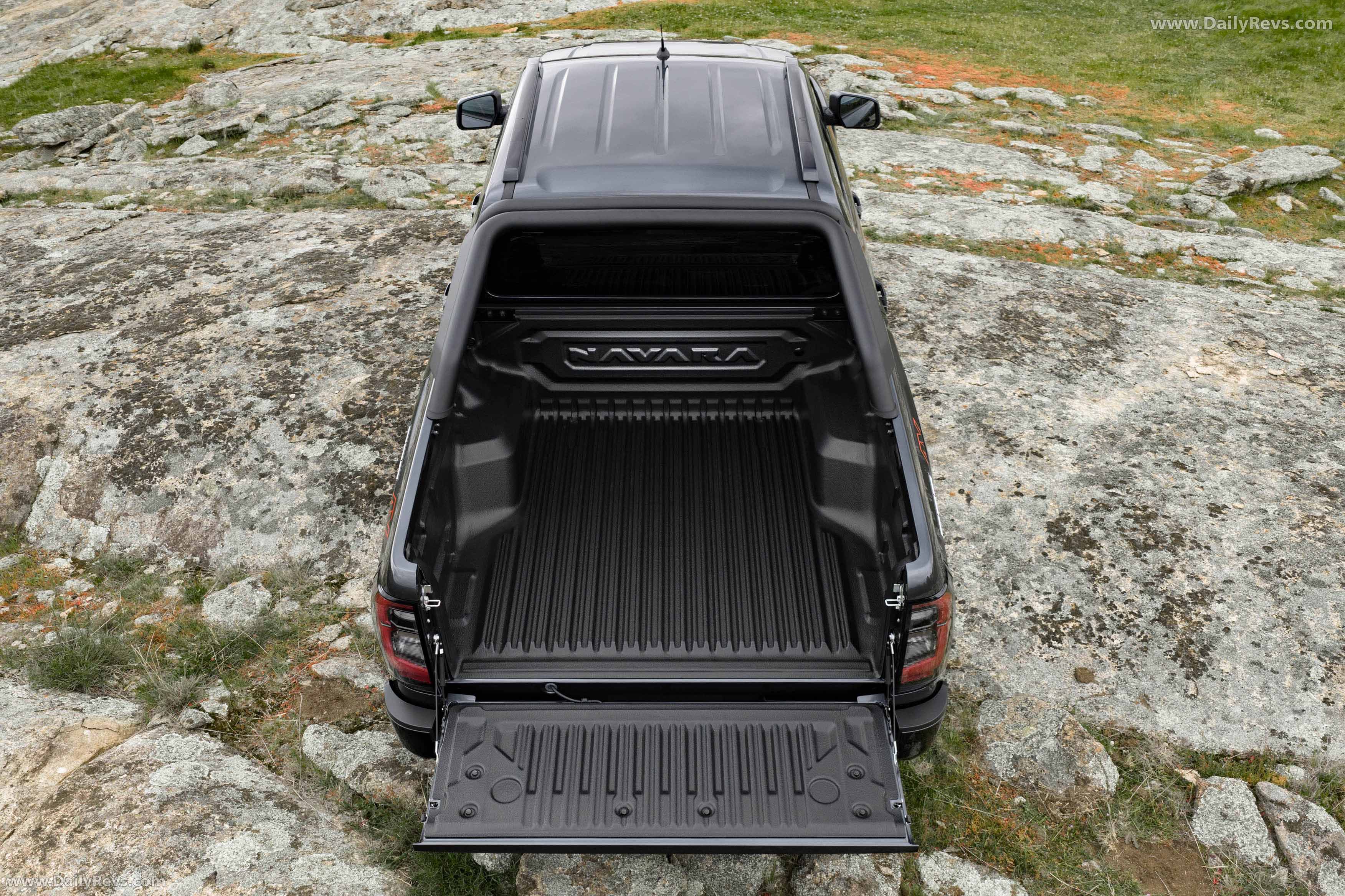 2026 Nissan Navara PRO-4X Top View