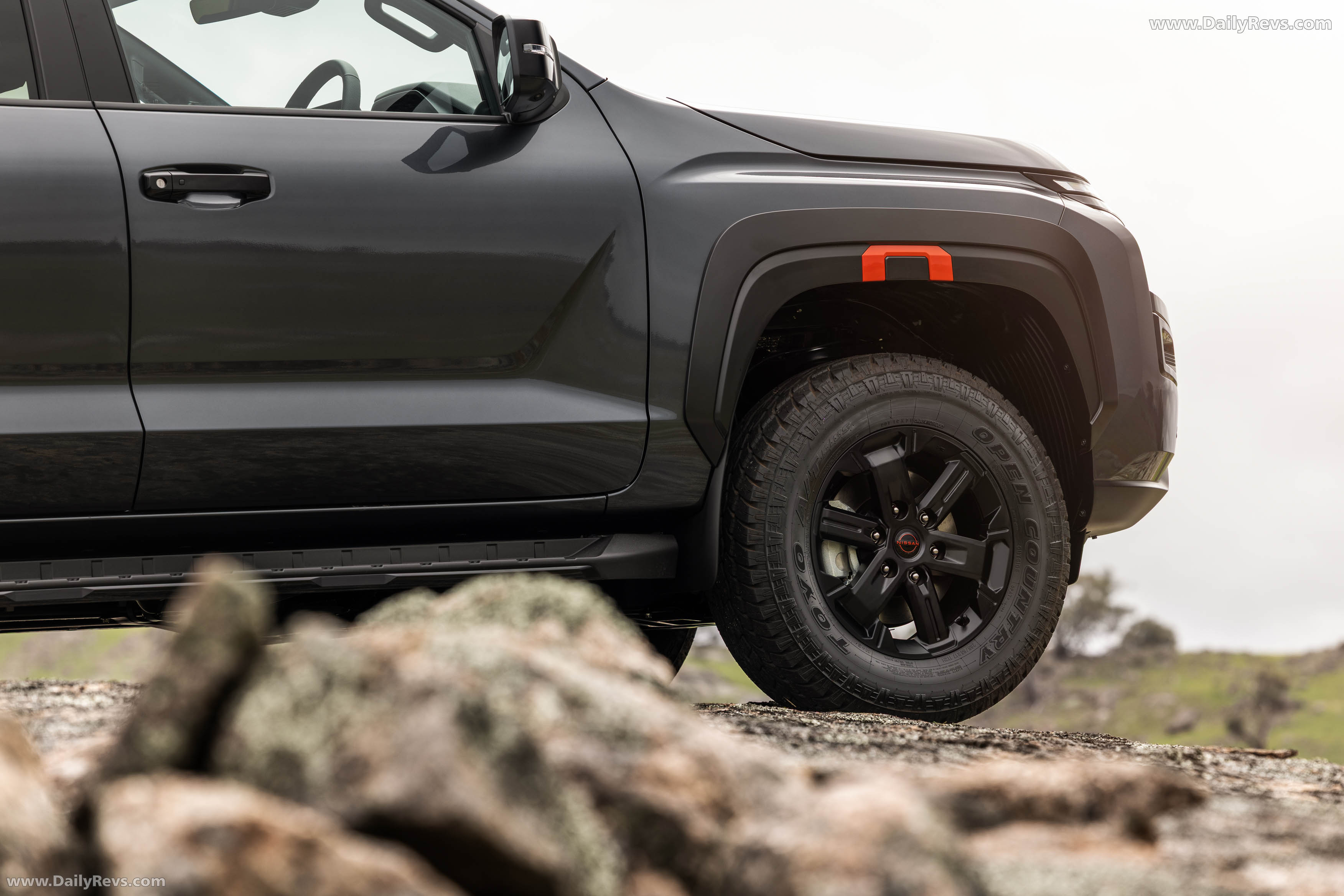 2026 Nissan Navara PRO-4X Exterior