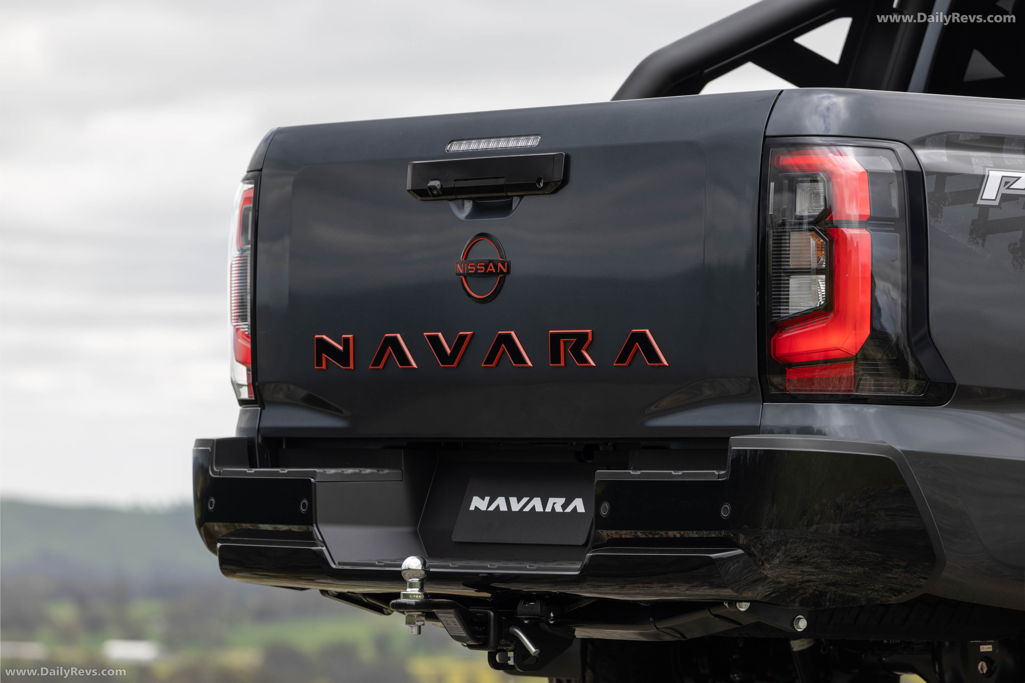2026 Nissan Navara PRO-4X Exterior