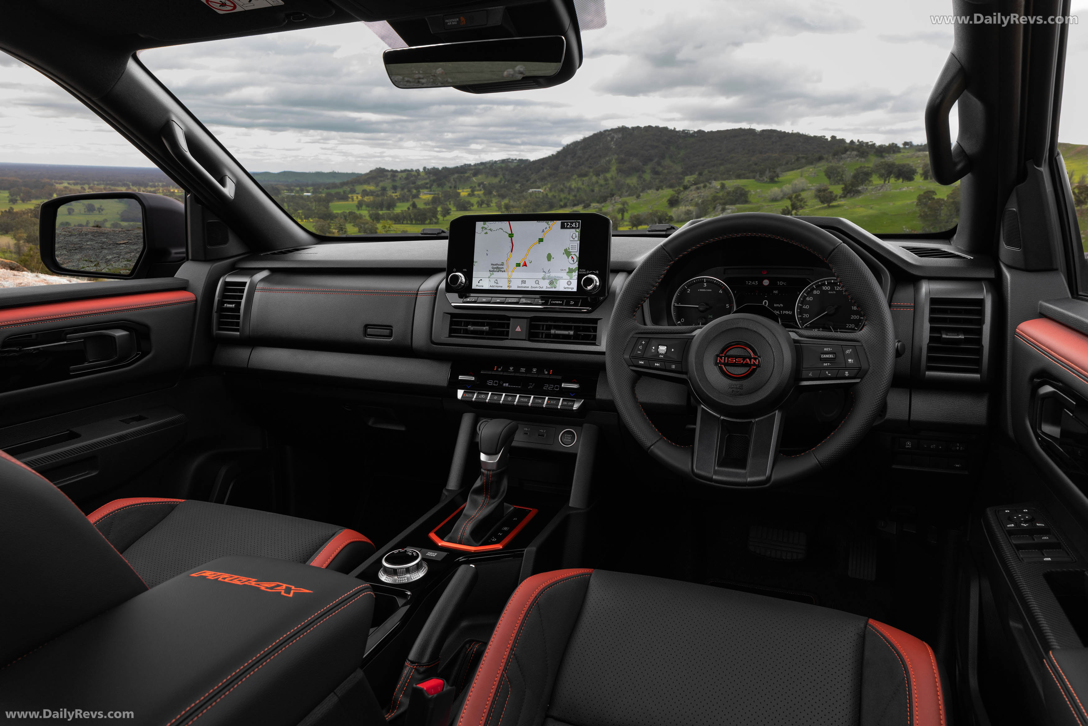 2026 Nissan Navara PRO-4X Interior