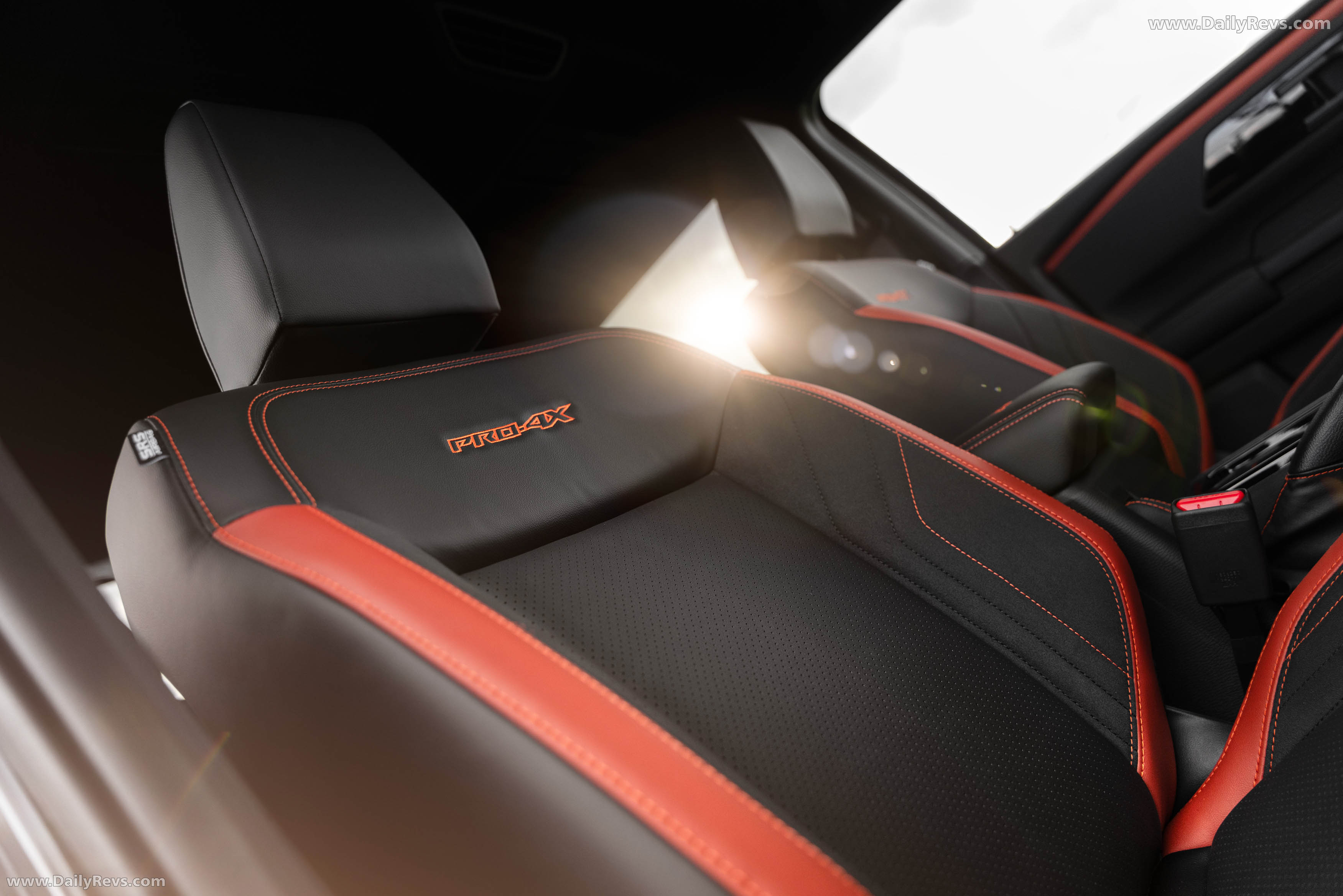 2026 Nissan Navara PRO-4X Interior