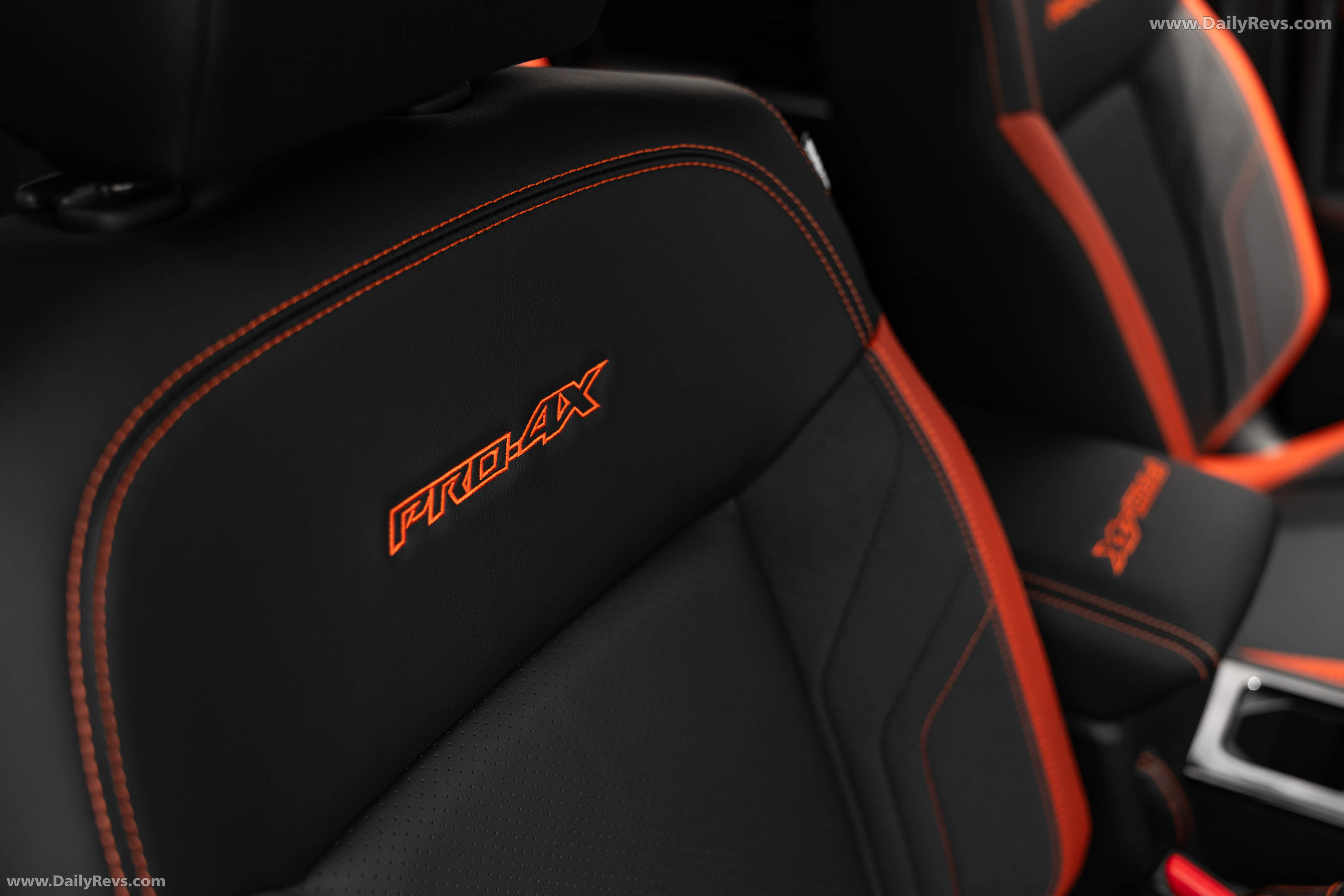 2026 Nissan Navara PRO-4X Interior