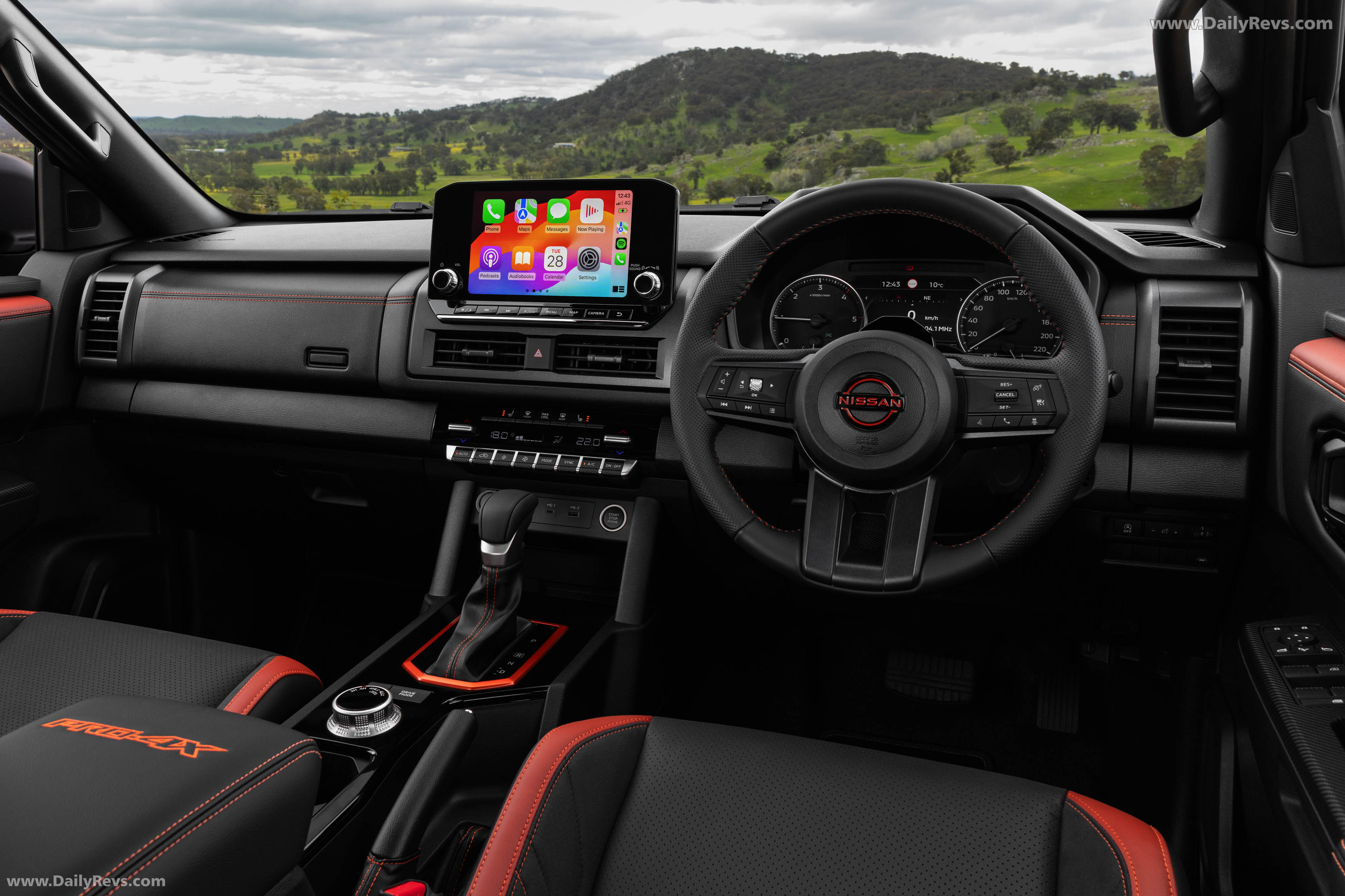 2026 Nissan Navara PRO-4X Interior