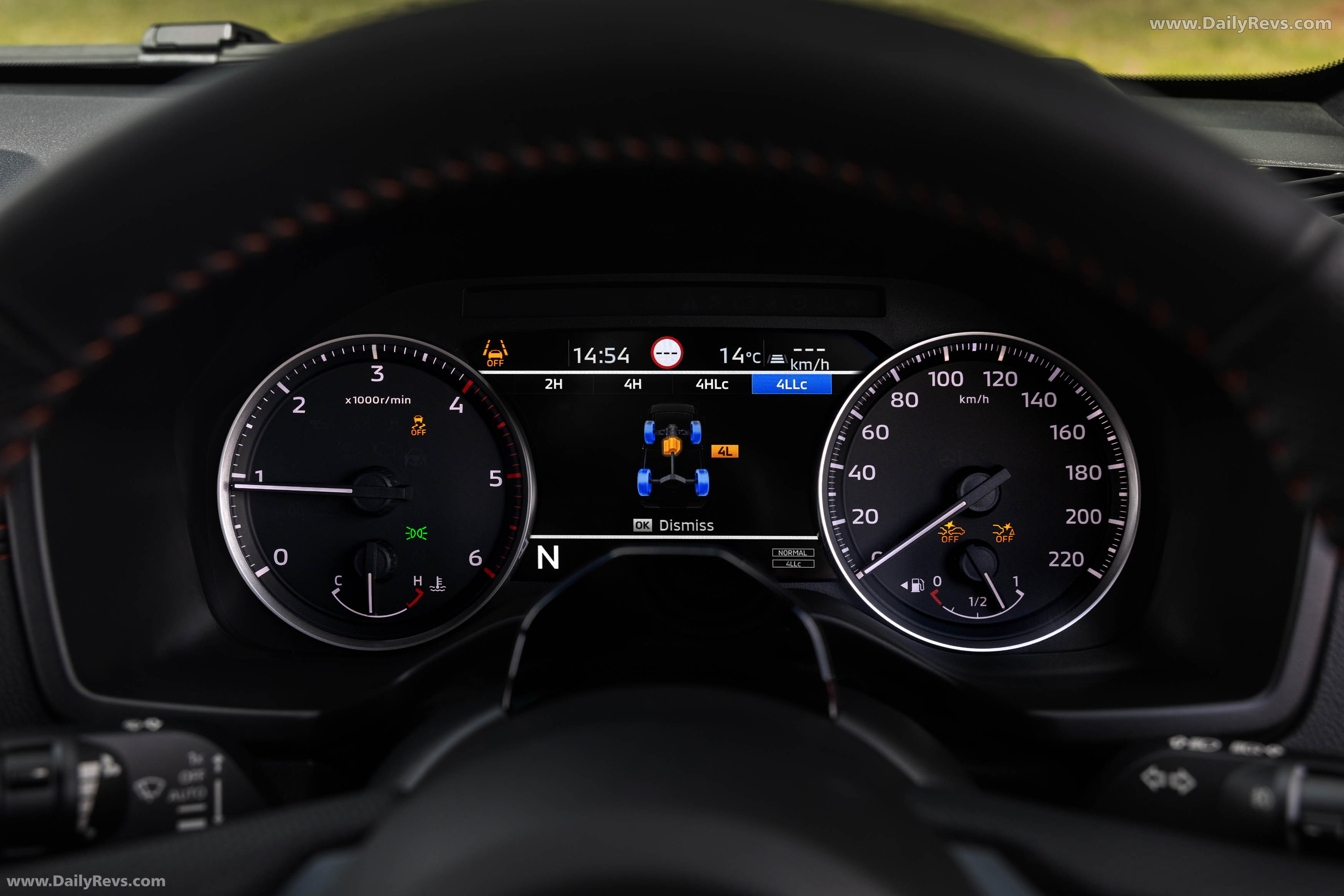 2026 Nissan Navara PRO-4X Interior