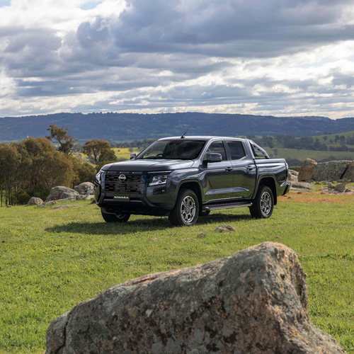 2026 Nissan Navara ST-X Front View