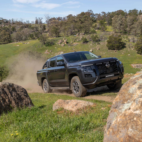 2026 Nissan Navara ST-X Front View
