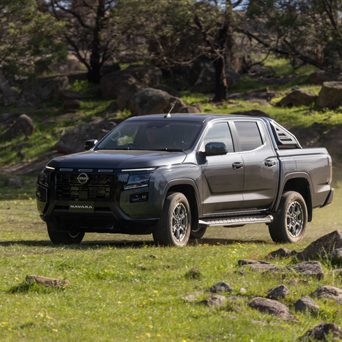 2026 Nissan Navara ST-X Front View
